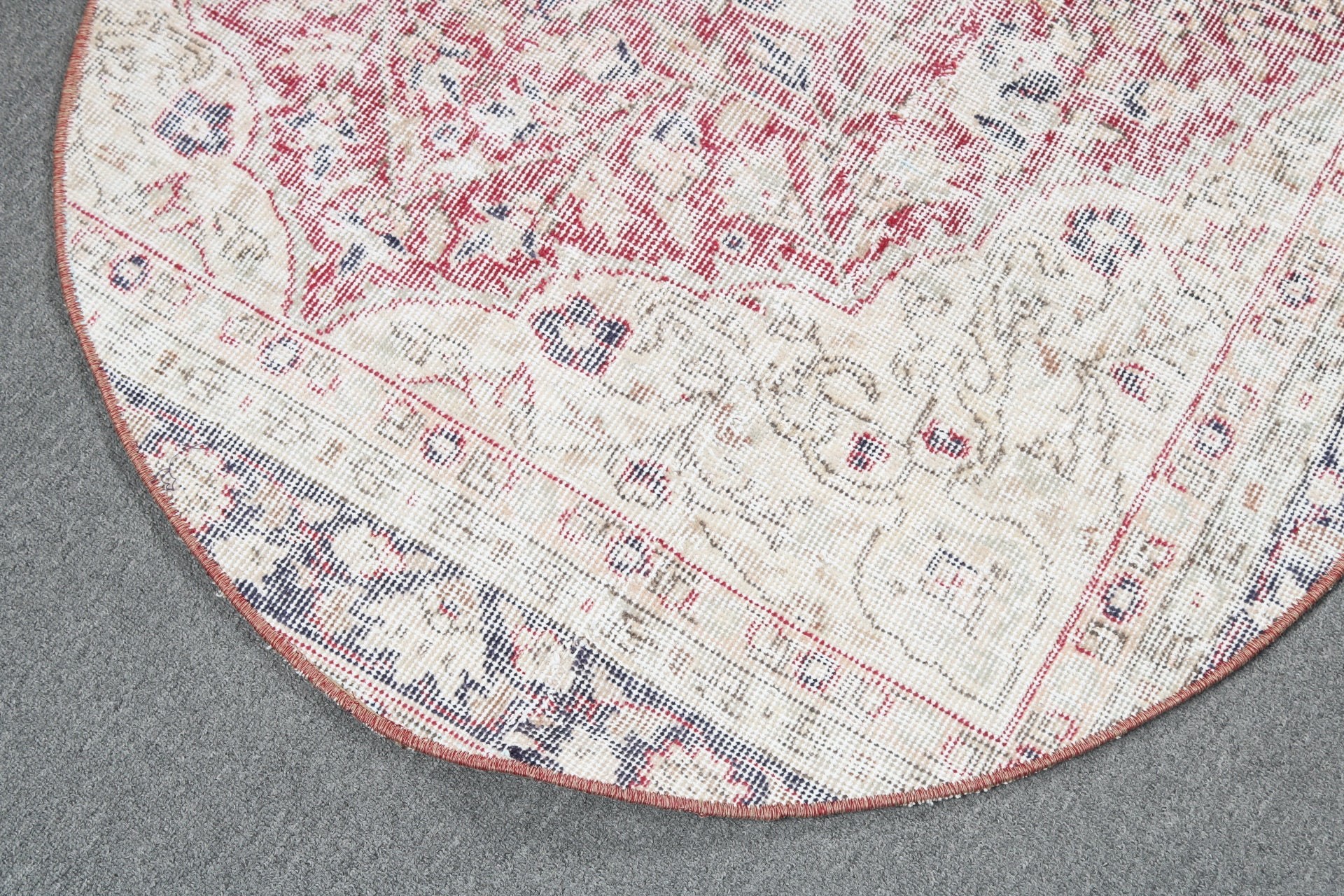 Vintage Rug, Antique Rugs, Statement Rug, Door Mat Rug, Turkish Rugs, 3.2x3.2 ft Small Rugs, Red Anatolian Rug, Organic Rug, Nursery Rug