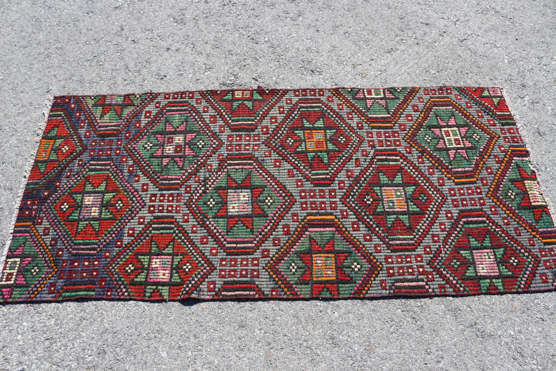 Yeşil Yün Halılar, Vintage Halılar, Retro Halı, Anadolu Halısı, Giriş Halısı, Türk Halıları, Fas Halısı, Çocuk Halısı, Kilim, 2,7x5,8 ft Aksan Halısı