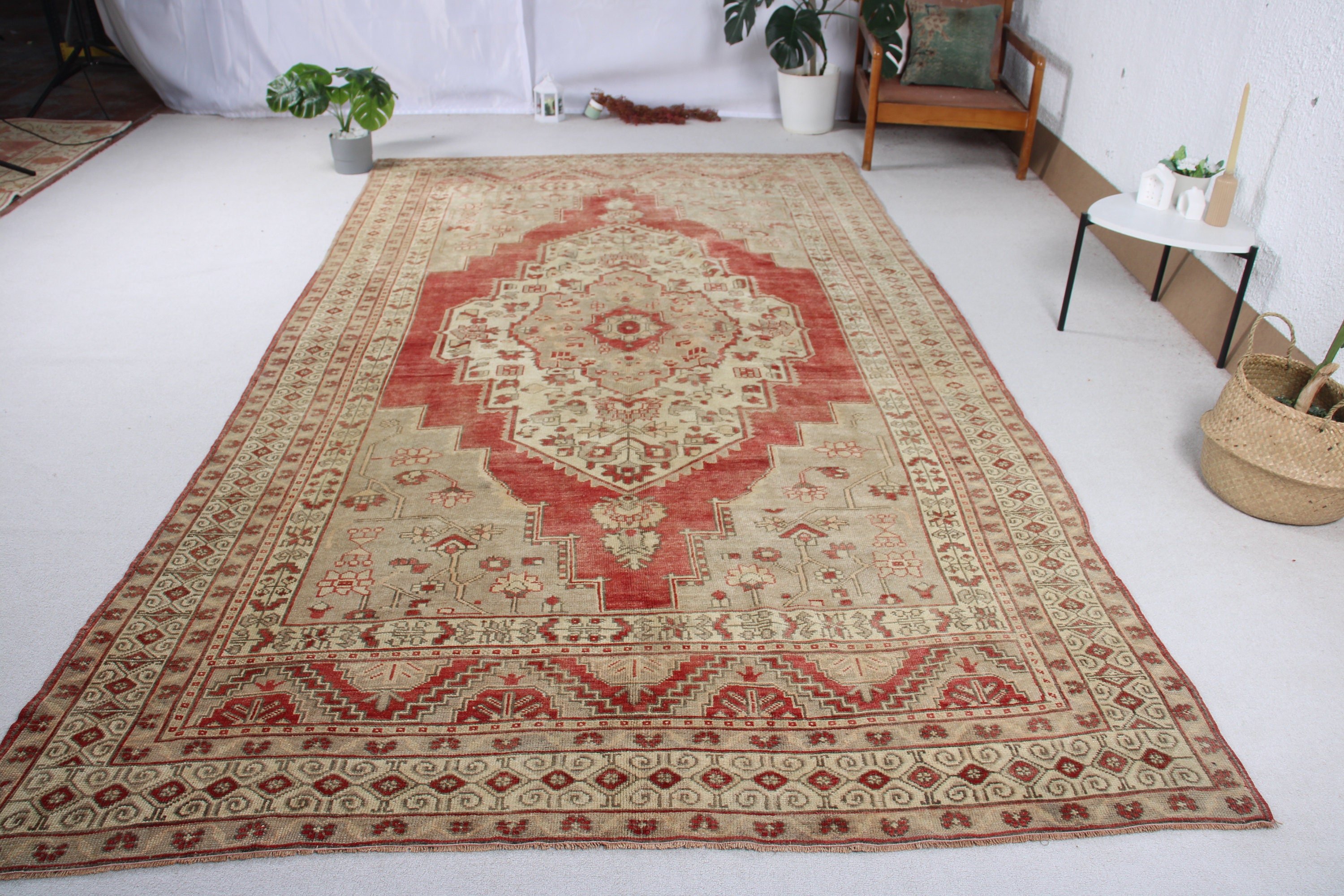 Turkish Rug, Oversize Turkish Rug, Vintage Rugs, Salon Rugs, Statement Rug, Antique Rugs, 6.6x11.4 ft Oversize Rugs, Beige Anatolian Rugs