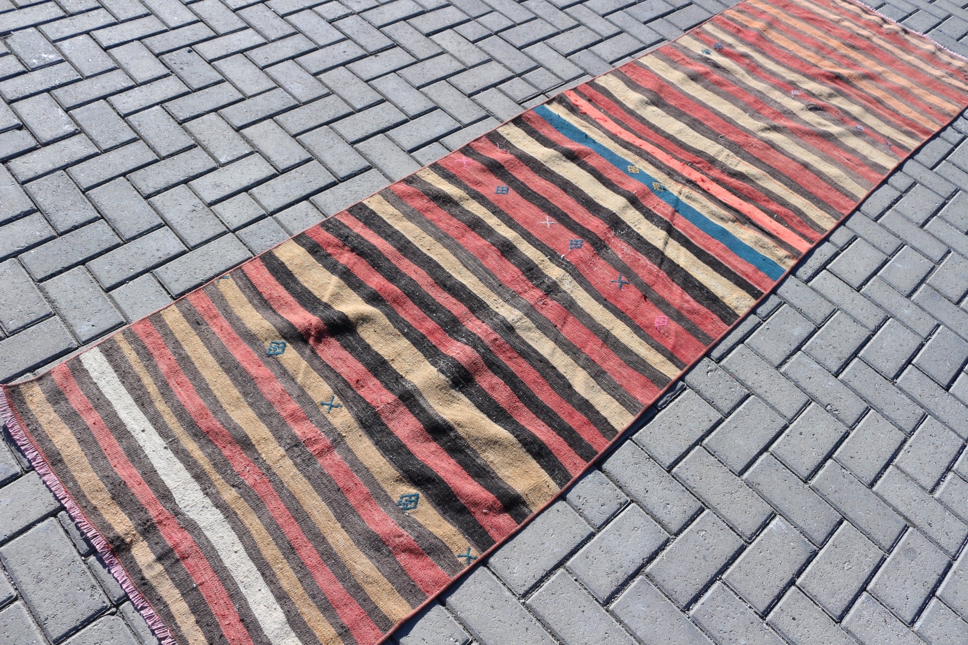 Türk Halıları, Doğal Halı, 2,6x10,4 ft Koşucu Halısı, Koridor Halısı, Anadolu Halıları, Kilim, Vintage Halı, Merdiven Halıları, Siyah Soğuk Halı, Yer Halısı