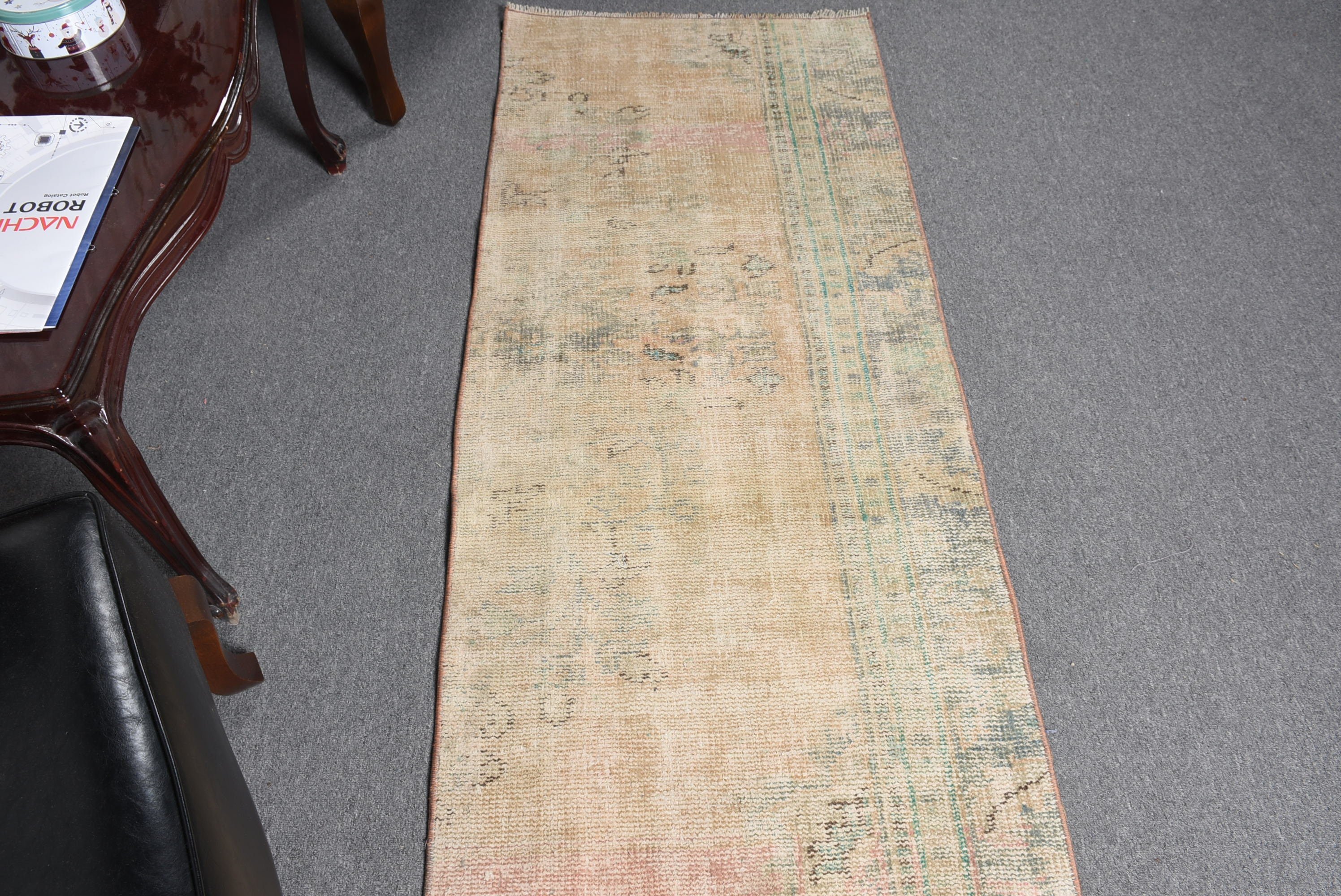 Bej Oryantal Halılar, Türk Halısı, Havalı Halılar, Merdiven Halıları, 2,3x6,2 ft Runner Halısı, Mutfak Halıları, Koridor Halıları, Antika Halılar, Vintage Halı