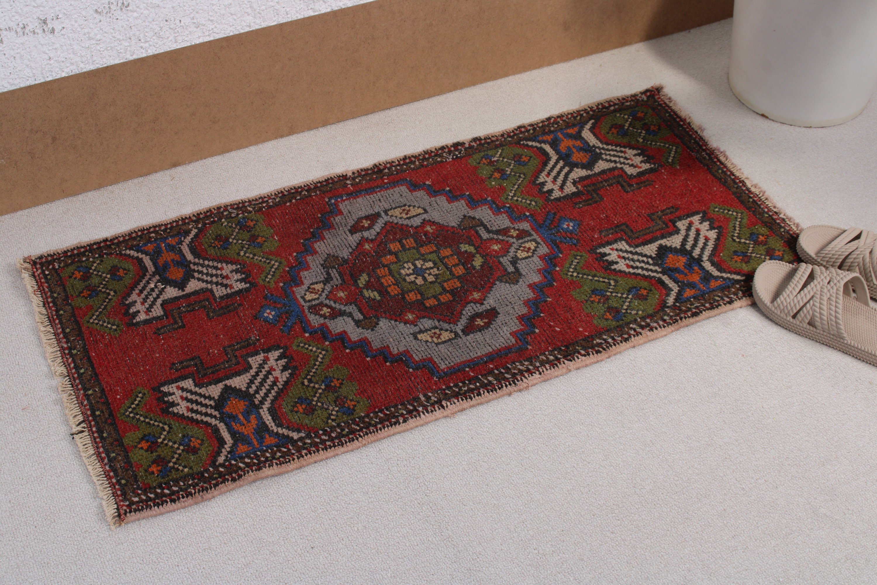 Vintage Rug, 1.6x3.3 ft Small Rugs, Turkish Rug, Statement Rugs, Boho Rugs, Bedroom Rug, Red Home Decor Rugs, Bathroom Rugs