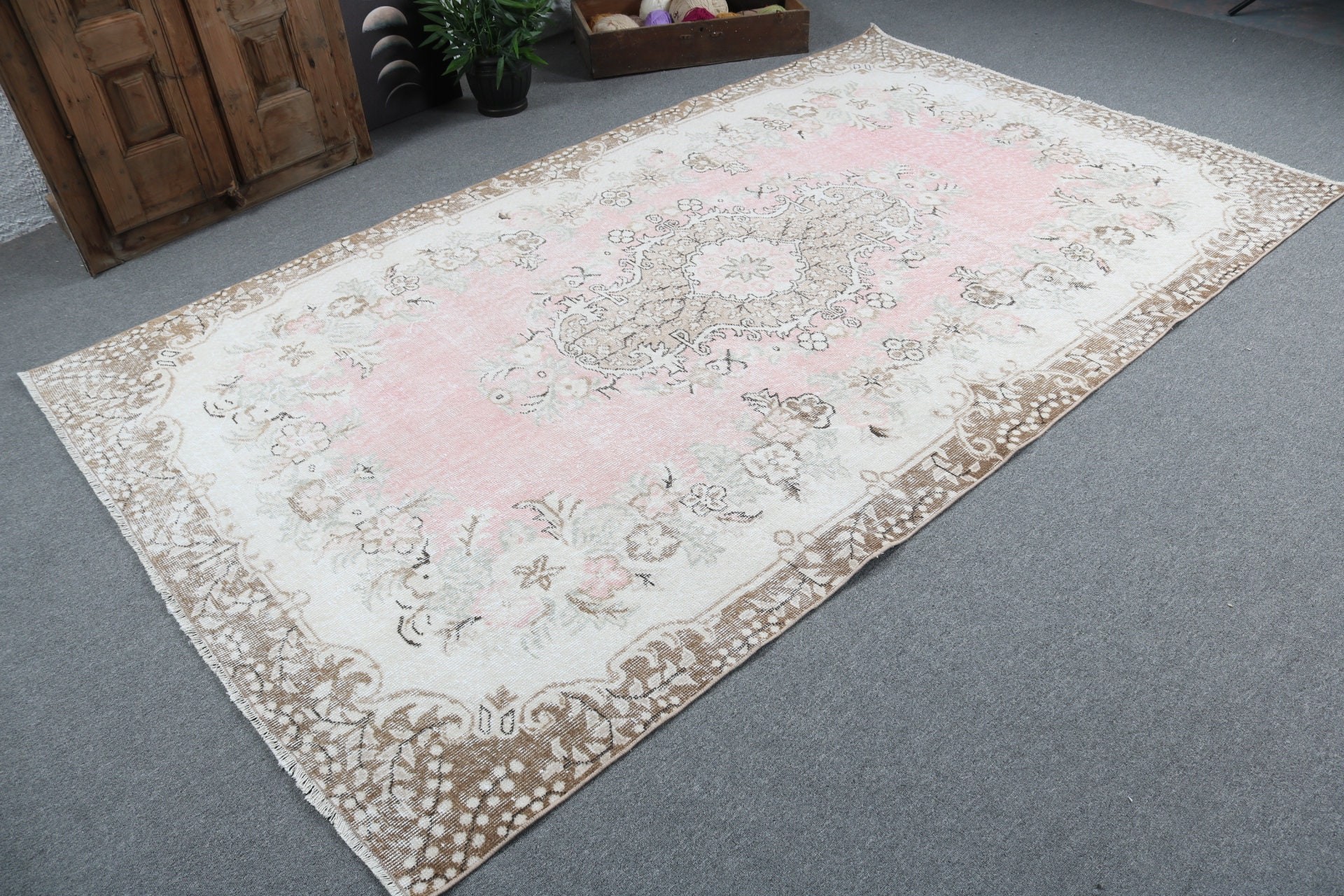 Bedroom Rug, 5.6x9.3 ft Large Rugs, Handmade Rug, Turkish Rug, Kitchen Rug, Neutral Rug, Living Room Rugs, Pink Statement Rugs, Vintage Rug