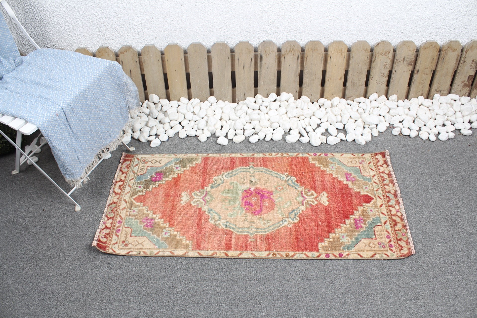 Araba Paspası Halıları, 1.7x3.9 ft Küçük Halı, Duvara Asılı Halı, Türk Halısı, Kırmızı Anadolu Halısı, Oushak Halısı, Çocuk Halıları, Vintage Halı, Yer Halısı