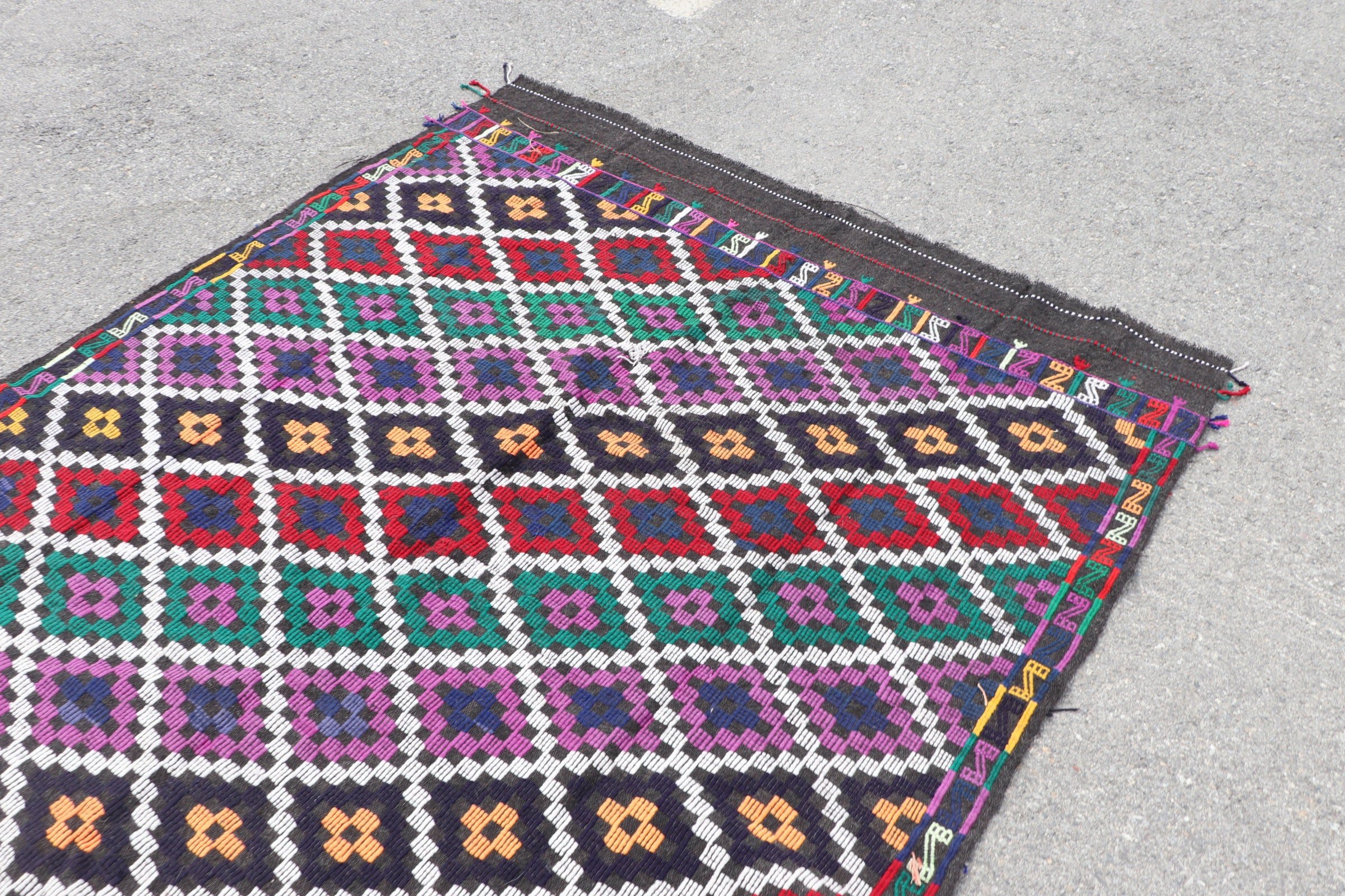 Pembe Yün Halı, Türk Halısı, Fas Halısı, Sanat Halısı, Vintage Halı, 5.5x7.7 ft Büyük Halı, Yemek Odası Halıları, Kilim, Yatak Odası Halıları, Anadolu Halıları