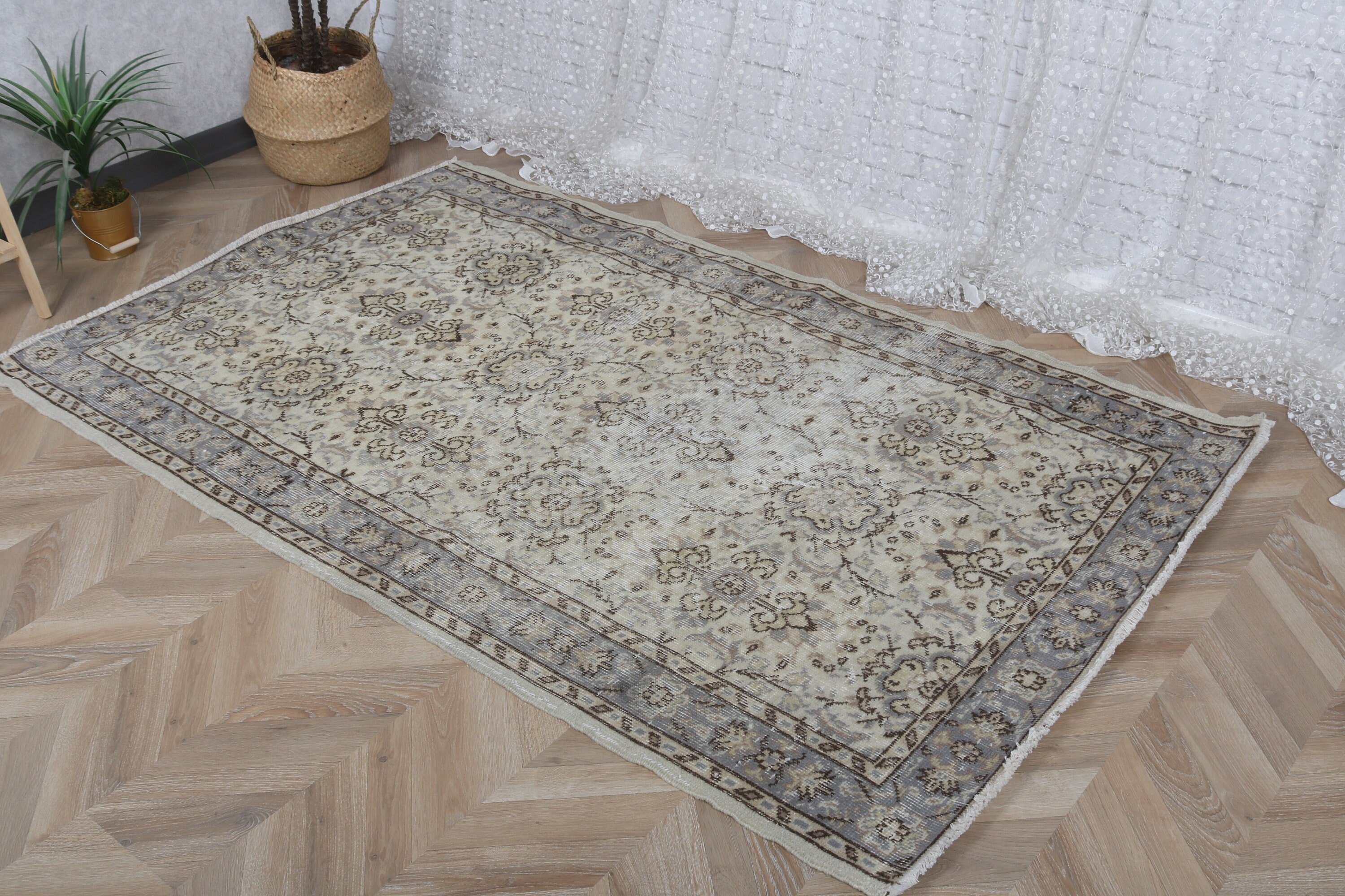 Çocuk Odası Halıları, Türk Halısı, Antika Halılar, Vintage Halı, İç Mekan Halısı, Havalı Halılar, Mutfak Halısı, 4x6,5 ft Alan Halıları, Bej El Dokuma Halı