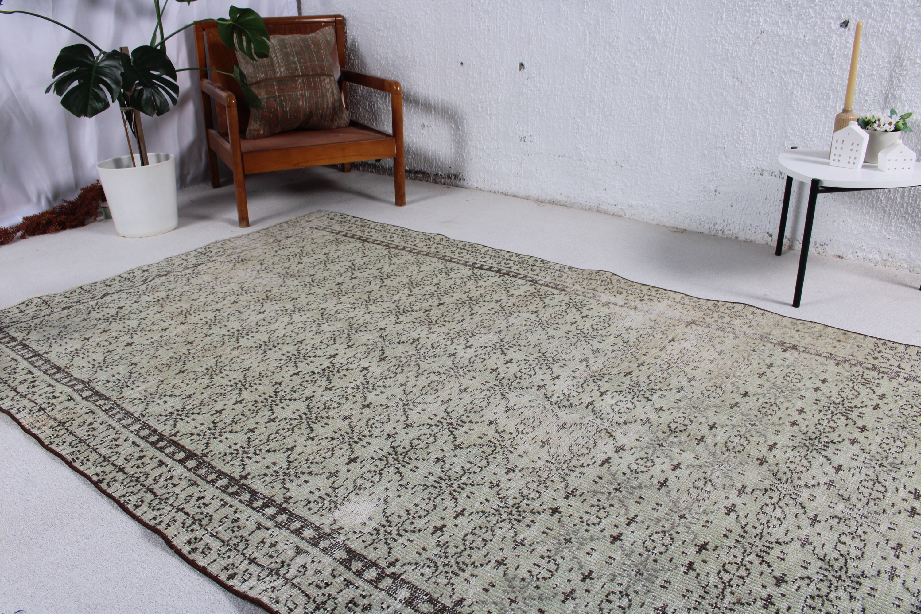 Large Vintage Rugs, Salon Rugs, 5x8.3 ft Large Rugs, Exotic Rugs, Turkish Rugs, Green Oushak Rug, Vintage Rug, Geometric Rug