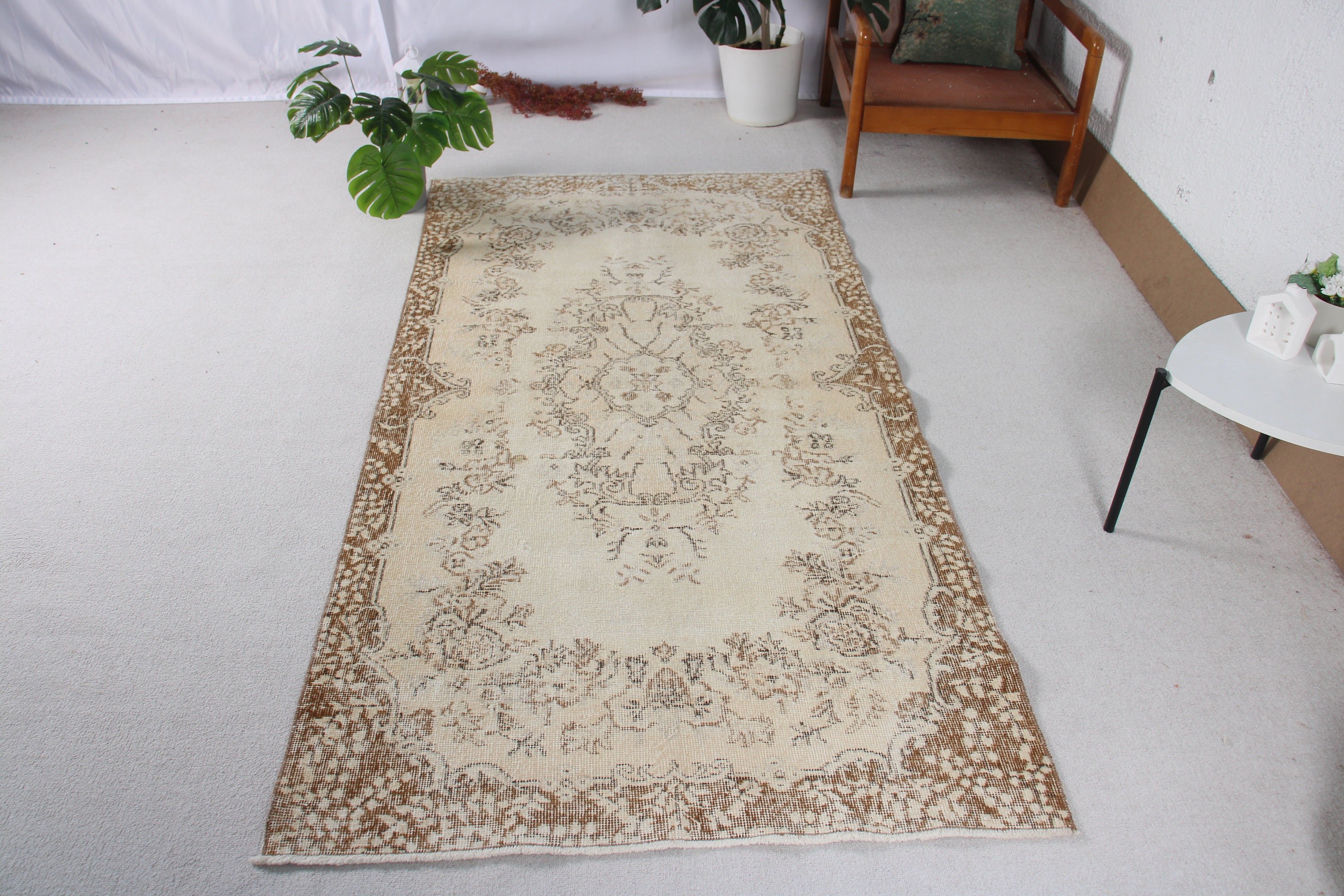 Türk Halıları, Yatak Odası Halıları, Vintage Alan Halıları, Türkiye Halıları, Vintage Halılar, Modern Halılar, 3,7x7,3 ft Alan Halıları, Soğuk Halı, Bej Düz Dokuma Halılar