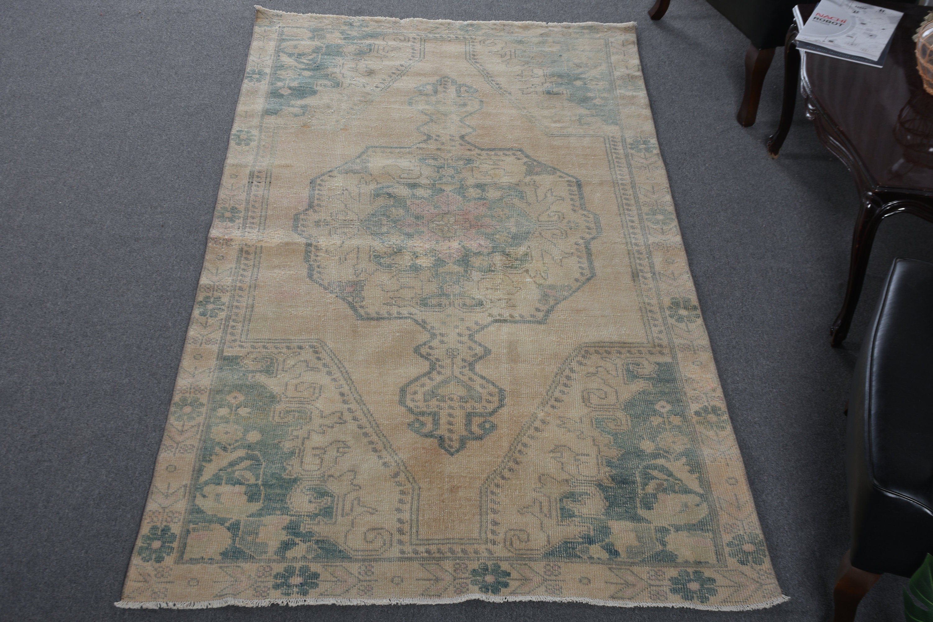 Yün Halı, Vintage Halı, Vintage Dekor Halı, Kahverengi Mutfak Halısı, Çocuk Odası Halısı, Çocuk Odası Halıları, 4x7,8 ft Alan Halısı, Yer Halıları, Türk Halısı