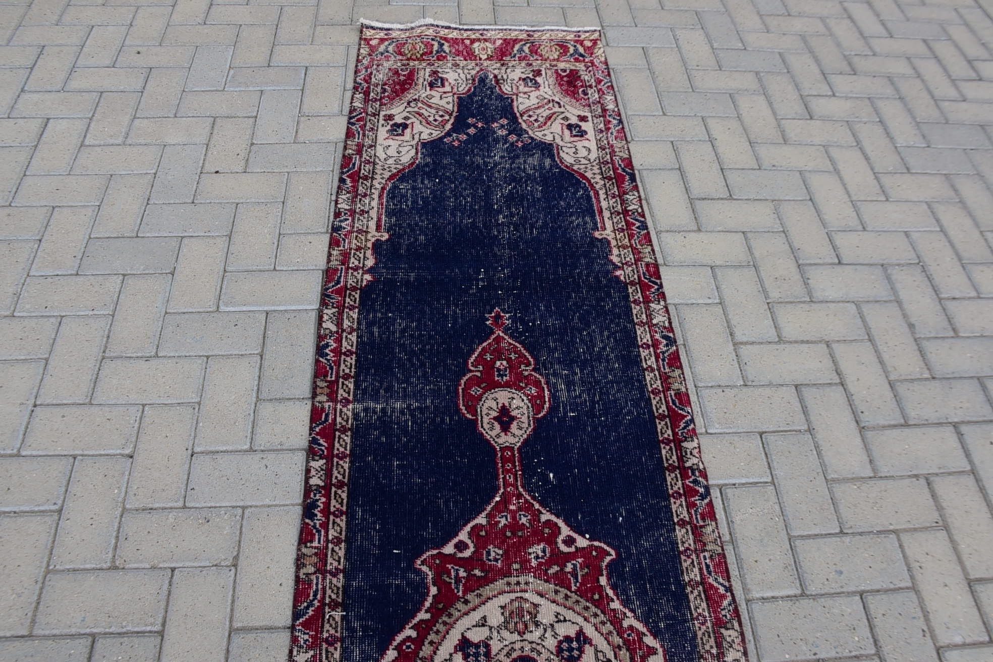 Özel Halılar, Koridor Halısı, Türk Halıları, Vintage Halı, Anadolu Halısı, 2.2x11.4 ft Koşucu Halısı, Merdiven Halıları, Fas Halıları, Dış Mekan Halıları