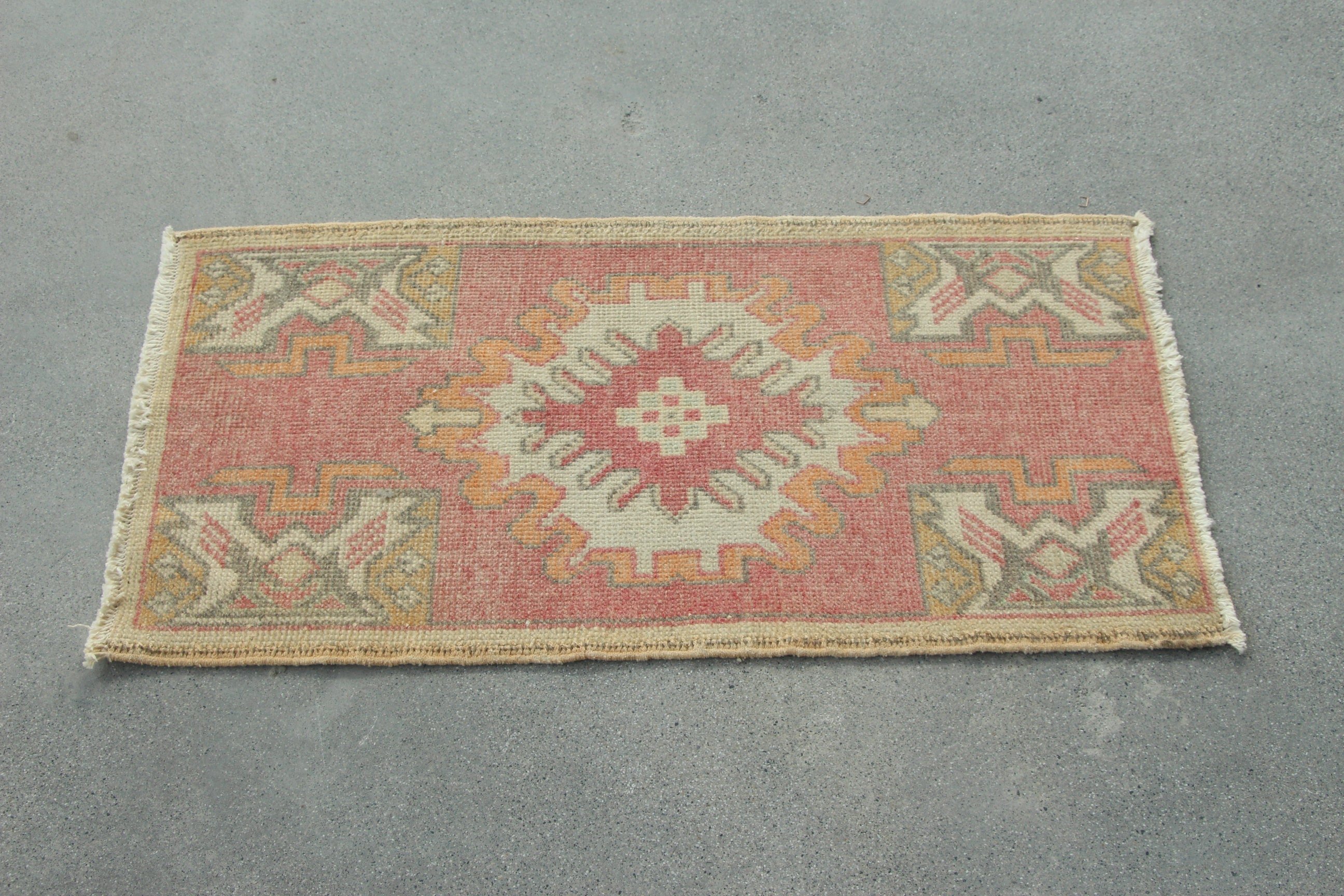 Geometrik Halılar, Türk Halıları, 1.6x2.9 ft Küçük Halılar, Vintage Halılar, Oushak Halı, Kırmızı Modern Halı, Araba Paspas Halıları, Mutfak Halıları, Yer Halıları