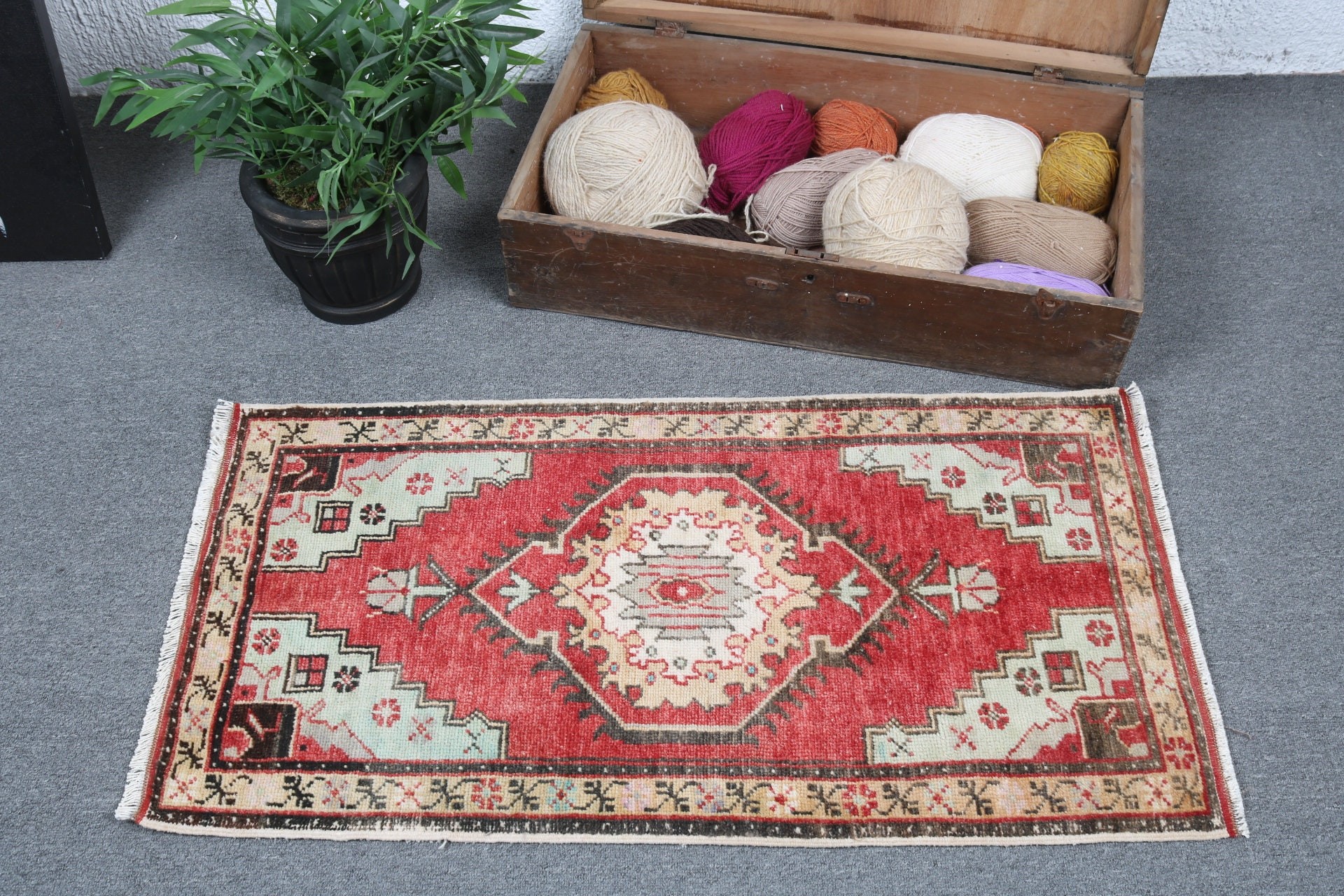 Mutfak Halısı, Kırmızı El Dokuma Halı, 1.7x3.4 ft Küçük Halı, Fas Halısı, El Dokuma Halıları, Vintage Halılar, Çocuk Halısı, Dış Mekan Halısı, Türk Halısı