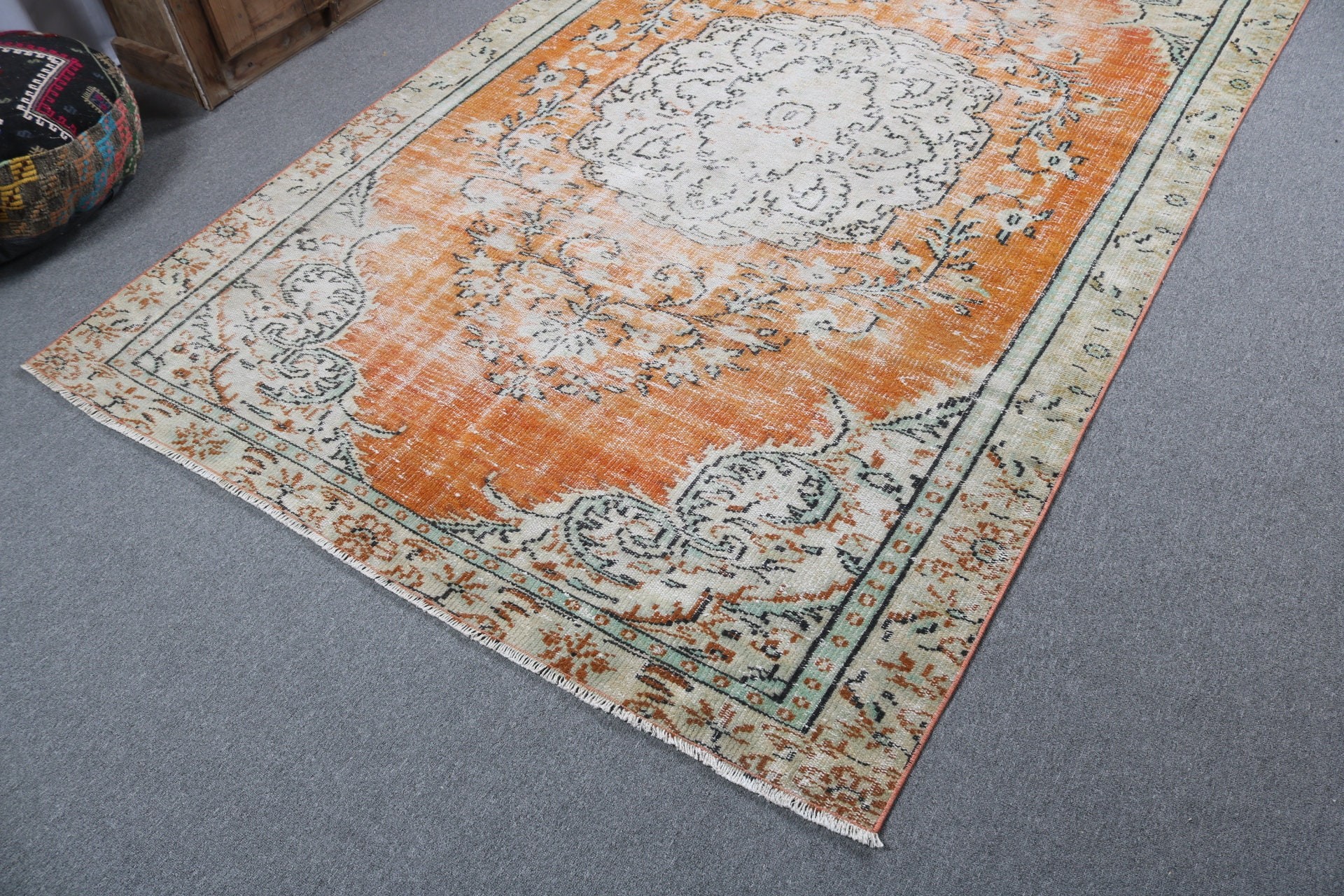 Large Vintage Rug, Bedroom Rug, Turkish Rug, 5.6x8.8 ft Large Rugs, Antique Rugs, Vintage Rug, Orange Anatolian Rugs, Neutral Rugs