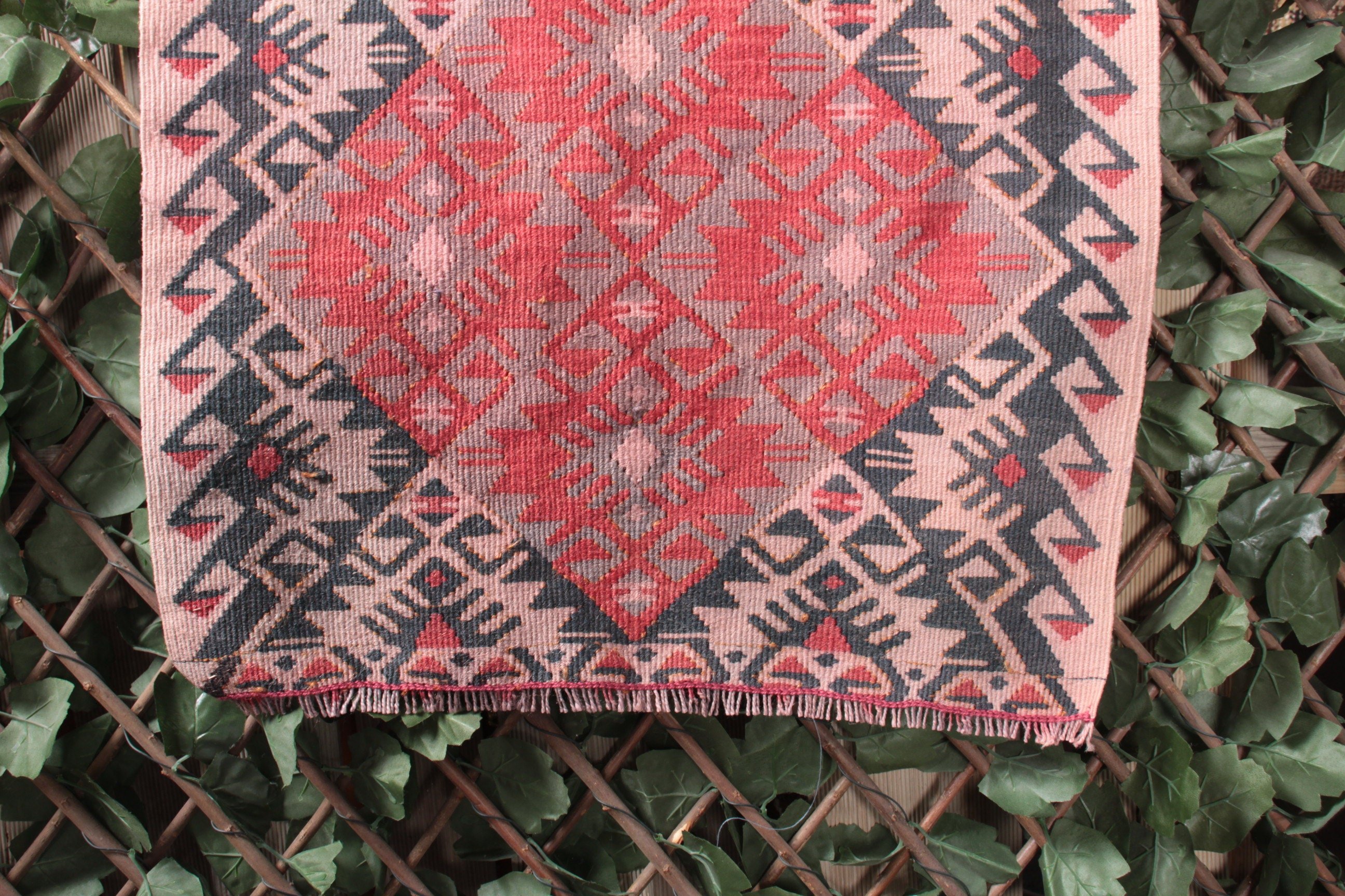 Yer Halısı, Kırmızı Boho Halıları, Çocuk Halısı, Kilim, Antika Halı, 1.8x3.2 ft Küçük Halı, Ev Dekor Halısı, Türk Halıları, Vintage Halılar, Küçük Boho Halısı