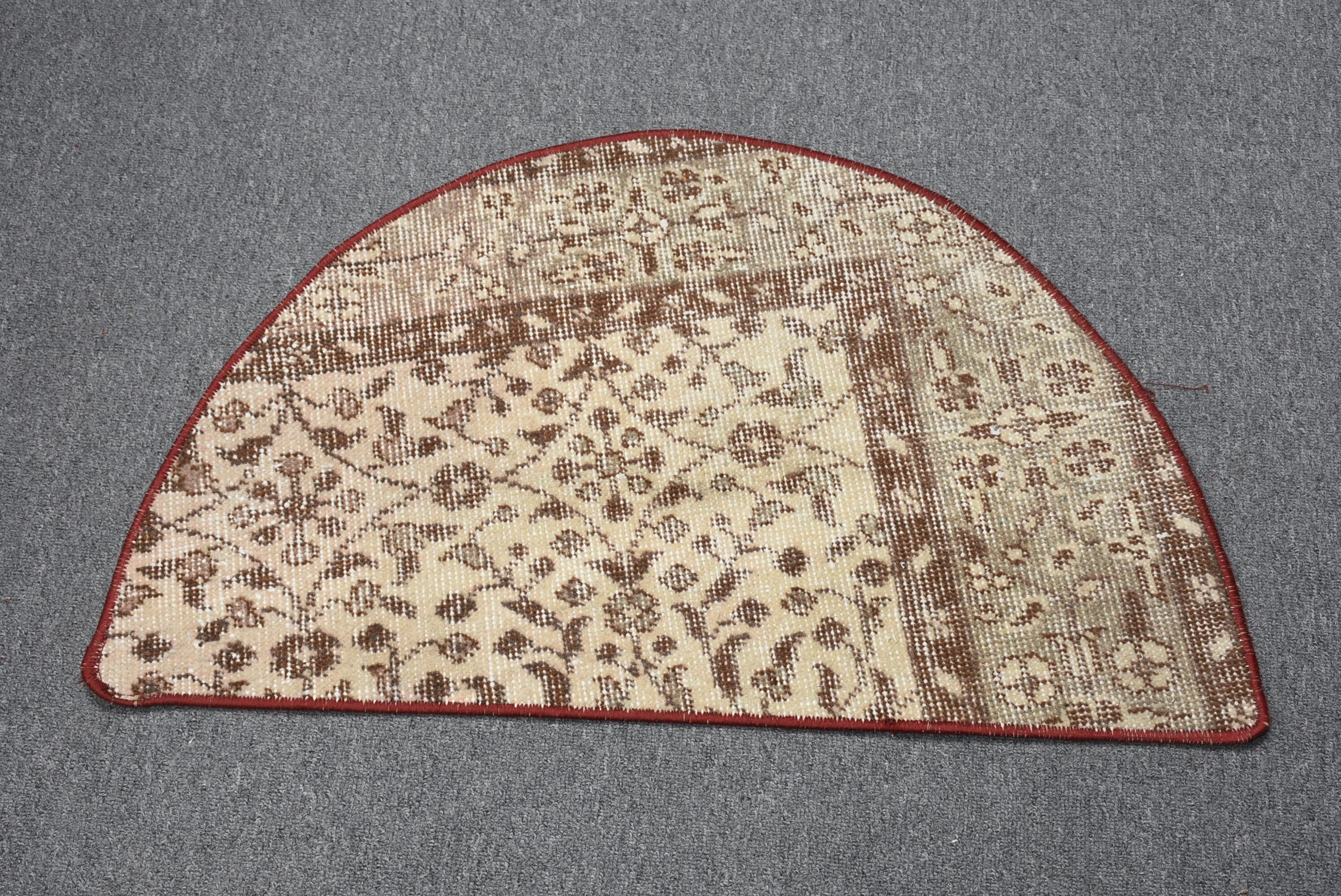 Giriş Halısı, Bej Anadolu Halısı, 2,5x1,4 ft Küçük Halı, Türk Halıları, Yatak Odası Halıları, Vintage Halılar, Mutfak Halısı, Kapı Paspası Halıları, Yer Halısı