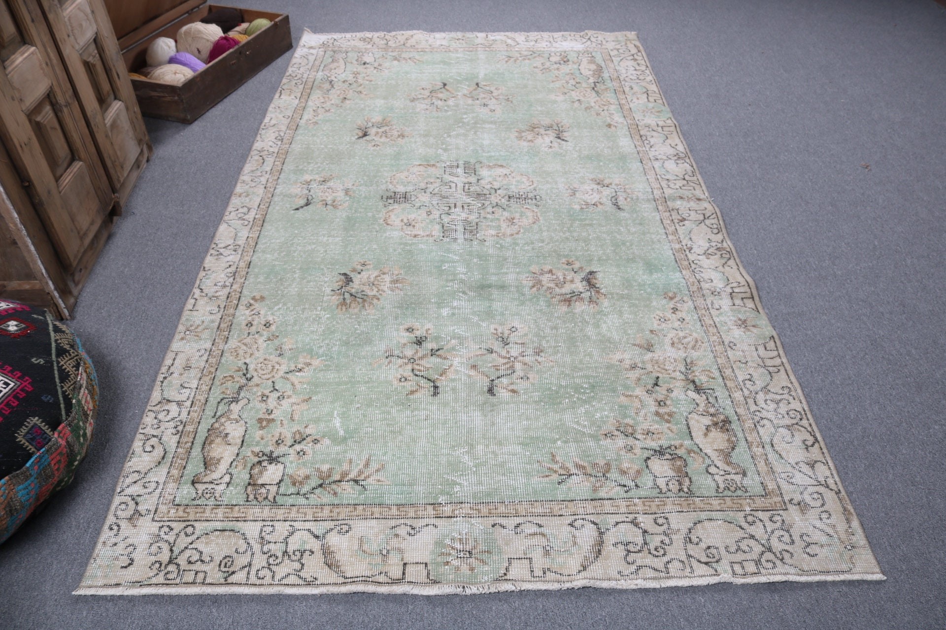 5x8.5 ft Large Rugs, Bedroom Rugs, Turkish Rug, Salon Rugs, Green Oushak Rug, Vintage Rugs, Neutral Rugs, Dining Room Rug, Luxury Rugs