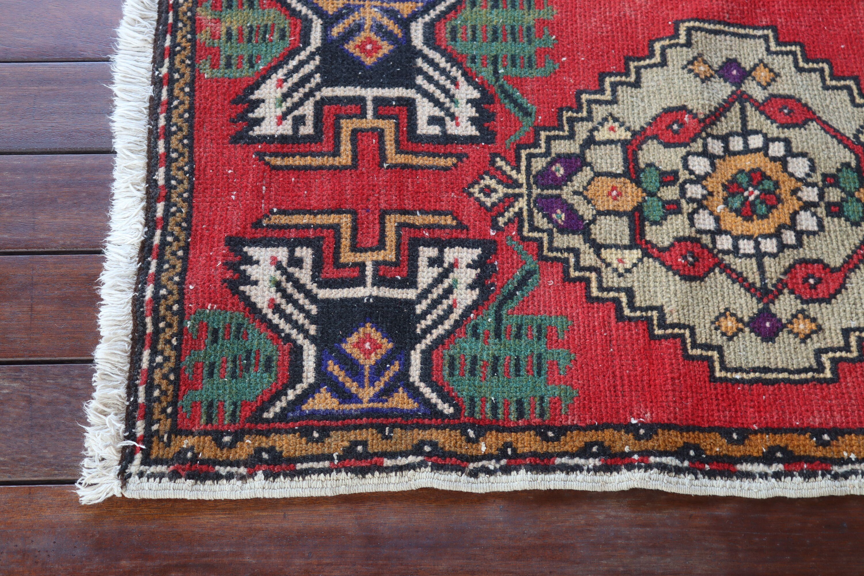 Kırmızı Yatak Odası Halıları, Vintage Halı, Küçük Vintage Halı, Küçük Alan Halıları, 1.6x3.1 ft Küçük Halı, Antika Halı, Ev Dekorasyonu Halıları, Türk Halıları