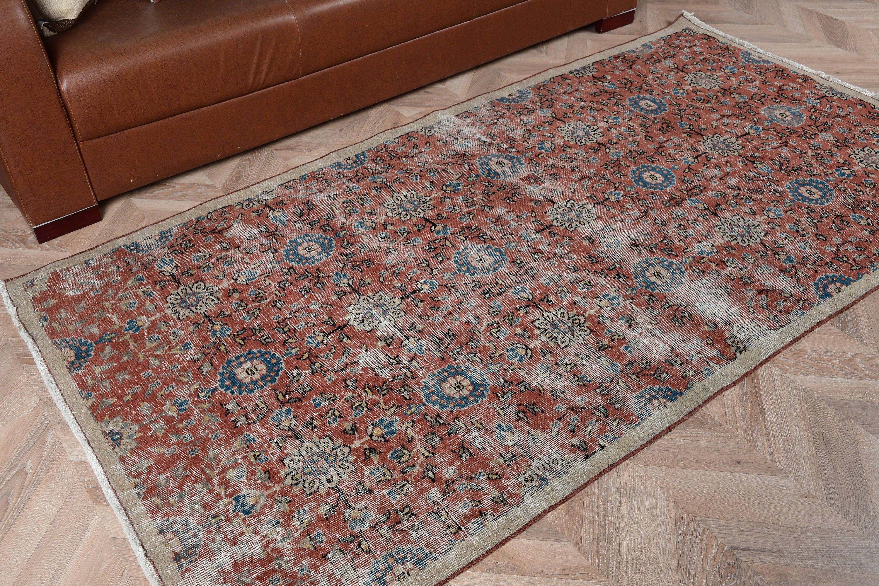 Vintage Halı, Mutfak Halısı, Türk Halısı, Oushak Halıları, Alan Kilimleri, Kırmızı Oushak Halısı, 3,7x7,3 ft Alan Halısı, Ev Dekor Halıları, Yemek Odası Halısı