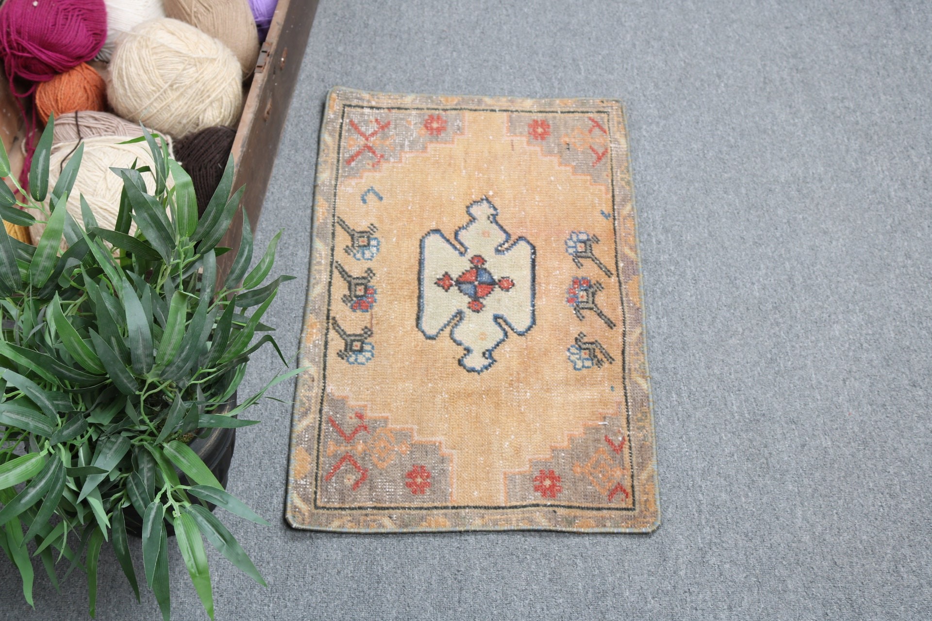 Vintage Rugs, Bathroom Rug, Turkish Rugs, Wool Rug, 1.4x2.3 ft Small Rugs, Statement Rugs, Handmade Rug, Brown Neutral Rug, Bedroom Rugs