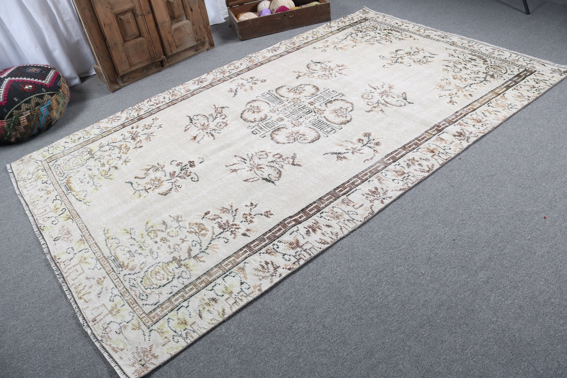 Modern Rug, Beige  5.7x9.2 ft Large Rug, Vintage Rugs, Turkish Rugs, Oriental Rug, Large Vintage Rug, Dining Room Rug