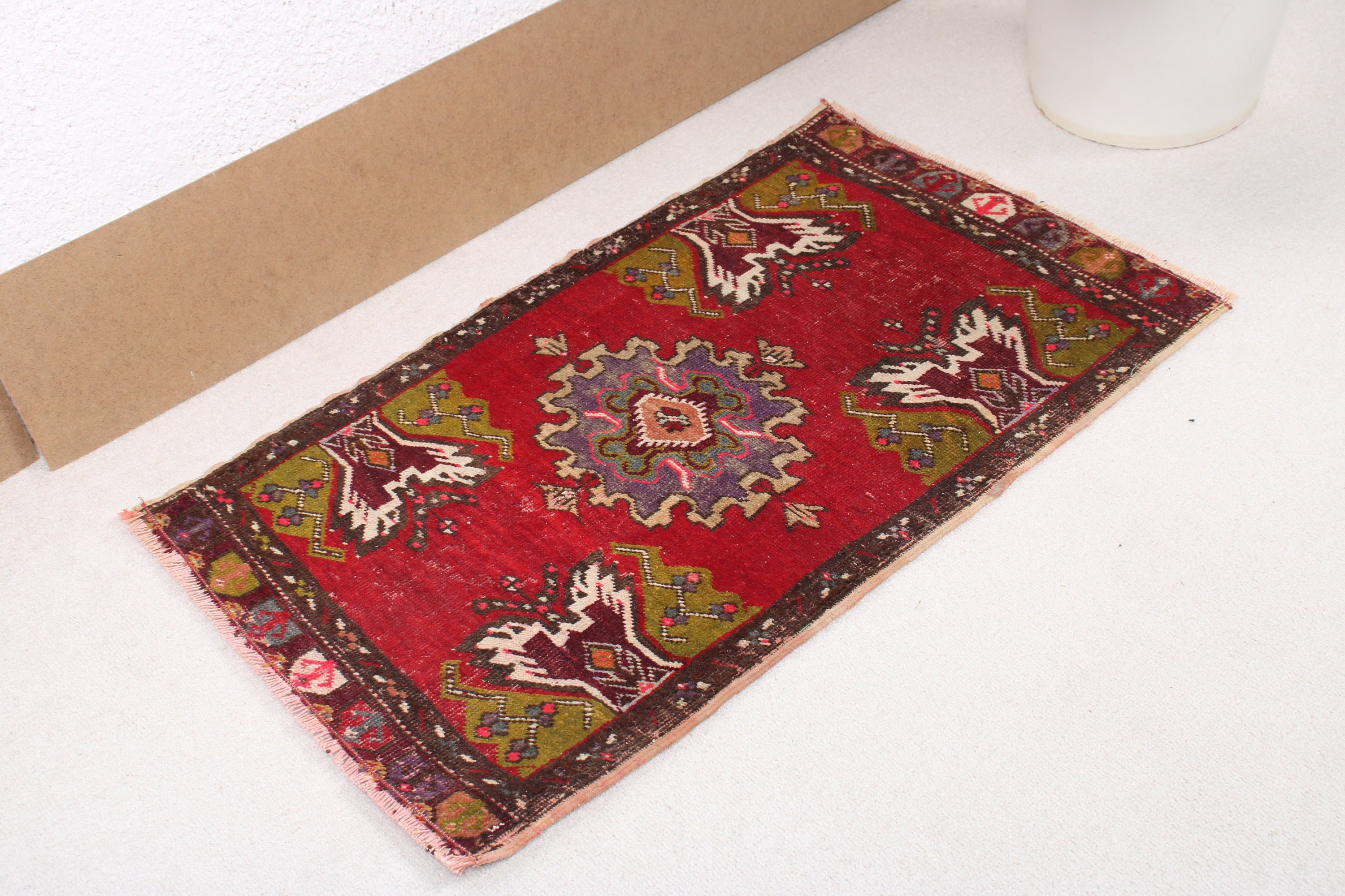 Turkish Rug, Bath Mat Cute Rugs, Vintage Rug, Anatolian Rug, Red Geometric Rug, 1.6x2.8 ft Small Rug, Bedroom Rugs, Oushak Rugs, Entry Rugs