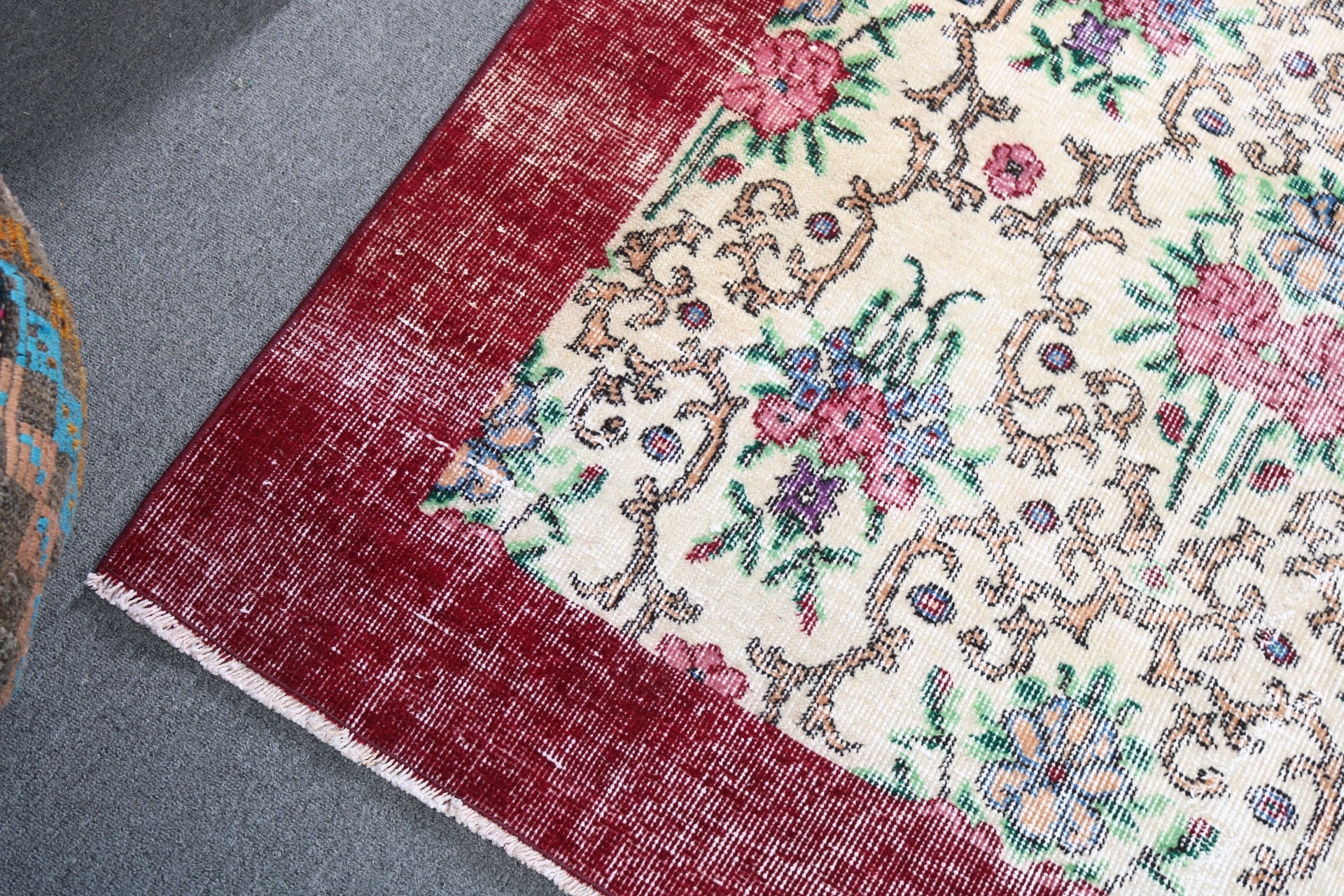 Vintage Halılar, Fas Halıları, Türk Halısı, 4.7x8 ft Alan Halıları, Yemek Odası Halıları, Aztek Halıları, Bej Oushak Halıları, Mutfak Halıları, Yatak Odası Halıları