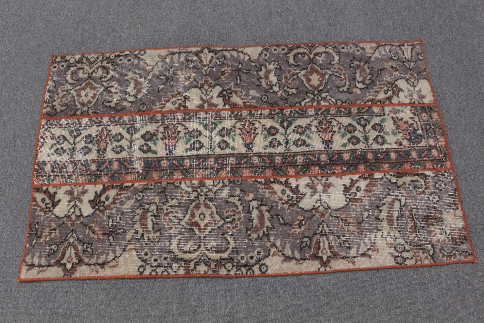 Gri Antika Halı, 2.5x4.2 ft Küçük Halı, Oushak Halıları, Giriş Halısı, Mutfak Halıları, Yatak Odası Halıları, Vintage Halı, Ev Dekorasyonu Halısı, Türk Halıları