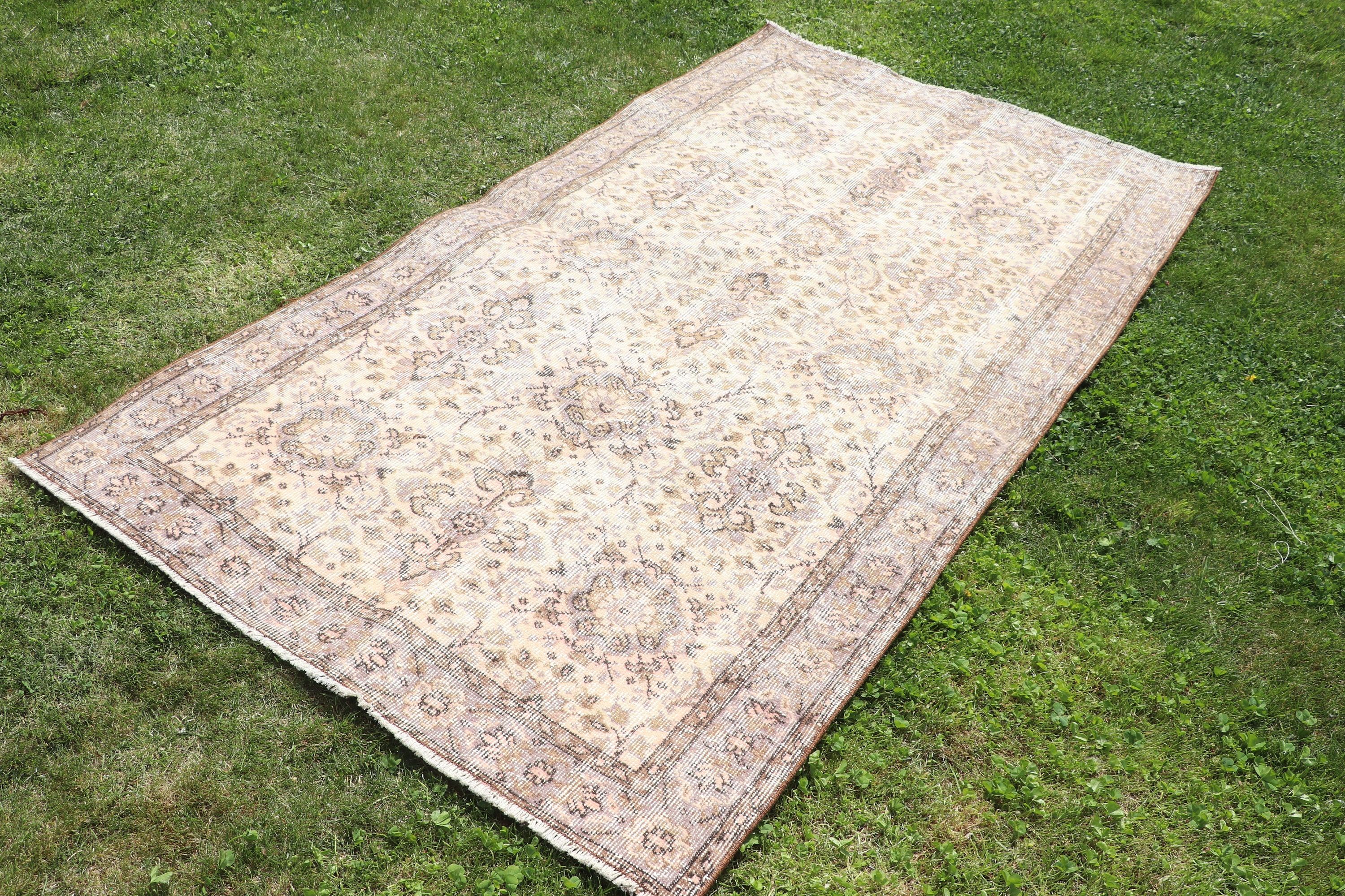 Lüks Halılar, Türk Halısı, Vintage Halı, Bej El Dokuma Halı, El Dokuma Halılar, Yer Halısı, 3.9x6.9 ft Alan Halısı, Yatak Odası Halıları, Yatak Odası Halıları