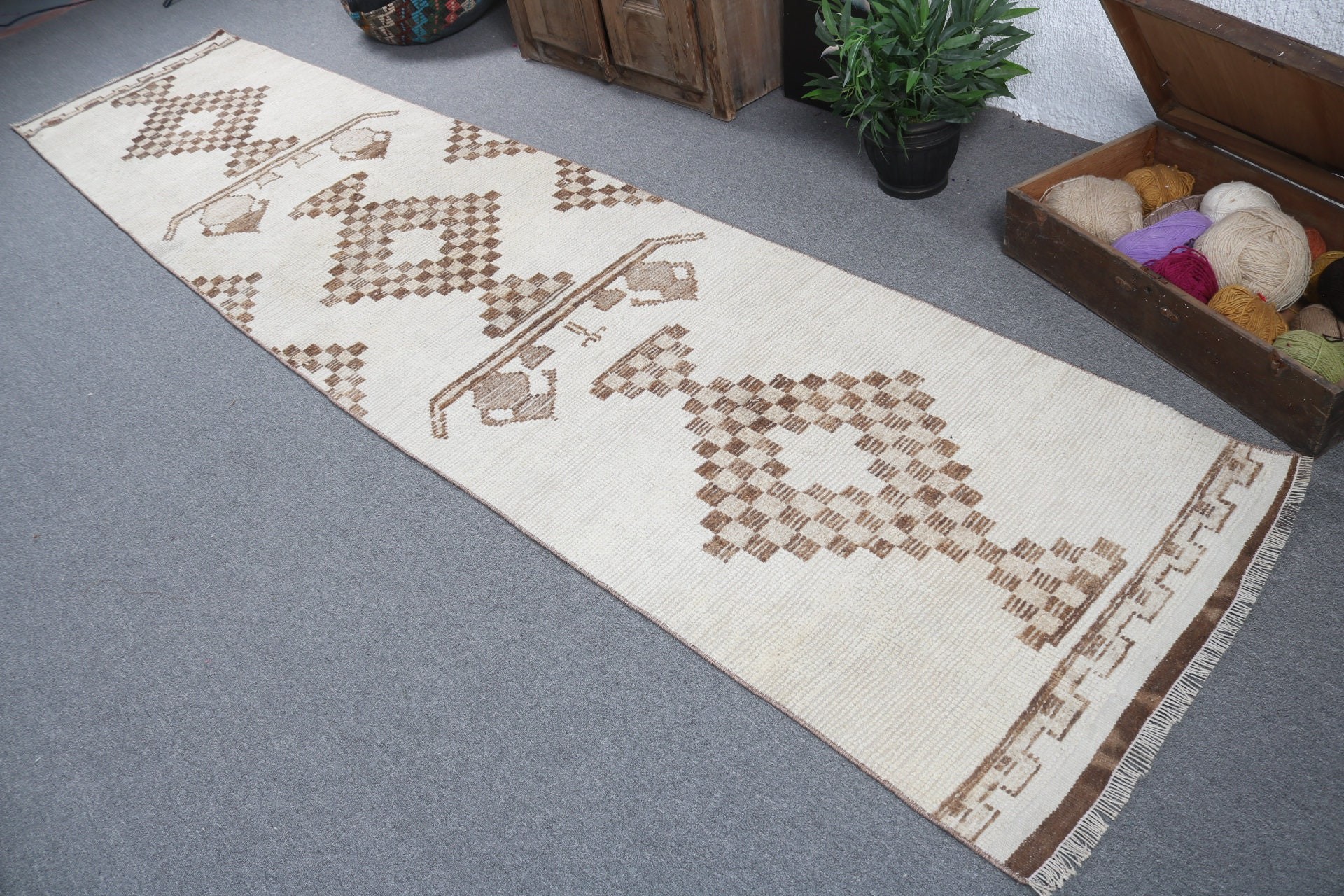 Oushak Rugs, 2.7x12.6 ft Runner Rugs, Vintage Rugs, Hallway Rugs, Beige Handwoven Rug, Geometric Rug, Turkish Rug, Vintage Runner Rug