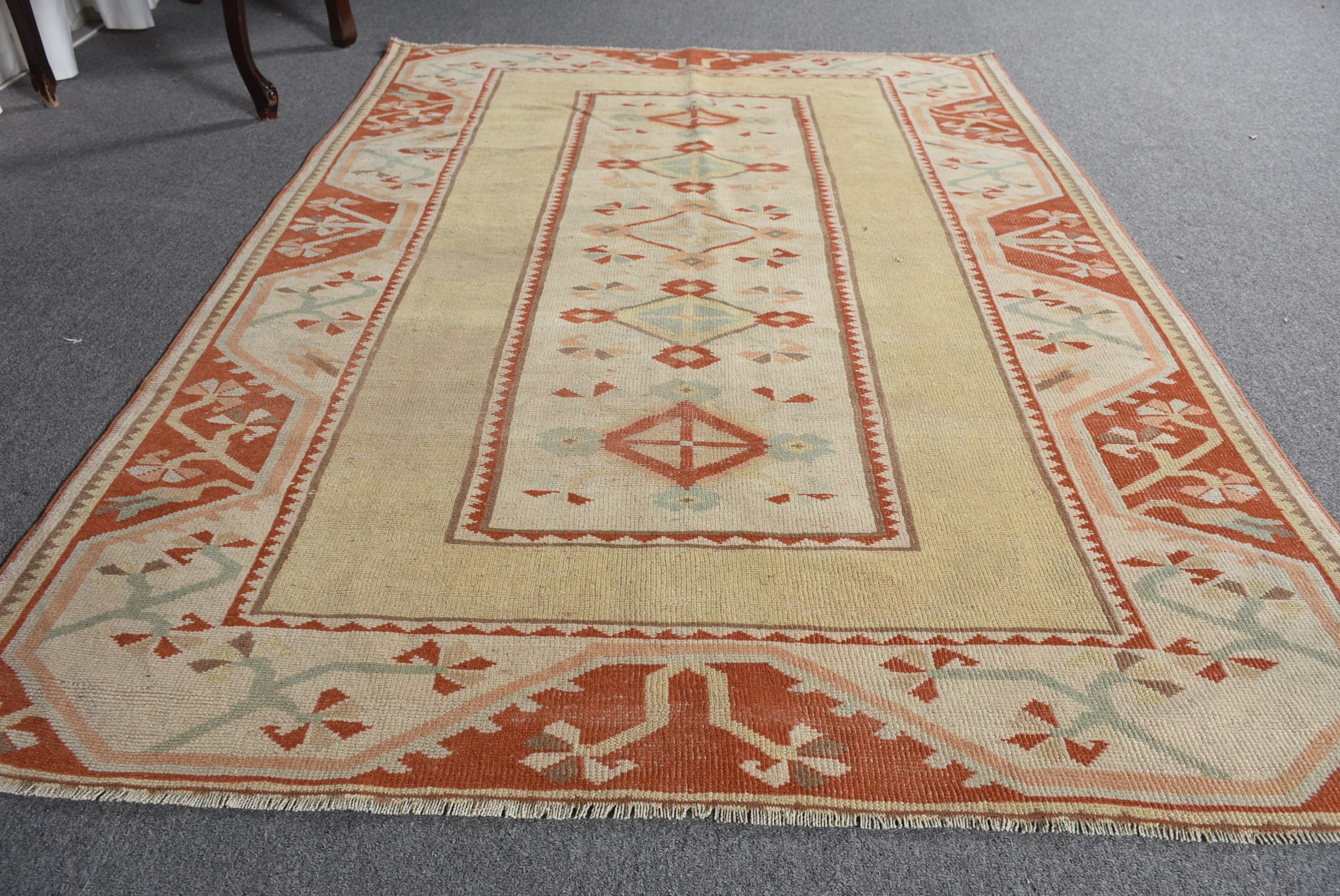 Yün Halılar, Vintage Halı, Bej Anadolu Halısı, Ev Dekorasyonu Halıları, İç Mekan Halısı, Türk Halıları, El Yapımı Halı, 4.2x5.9 ft Alan Halısı, Alan Kilimleri