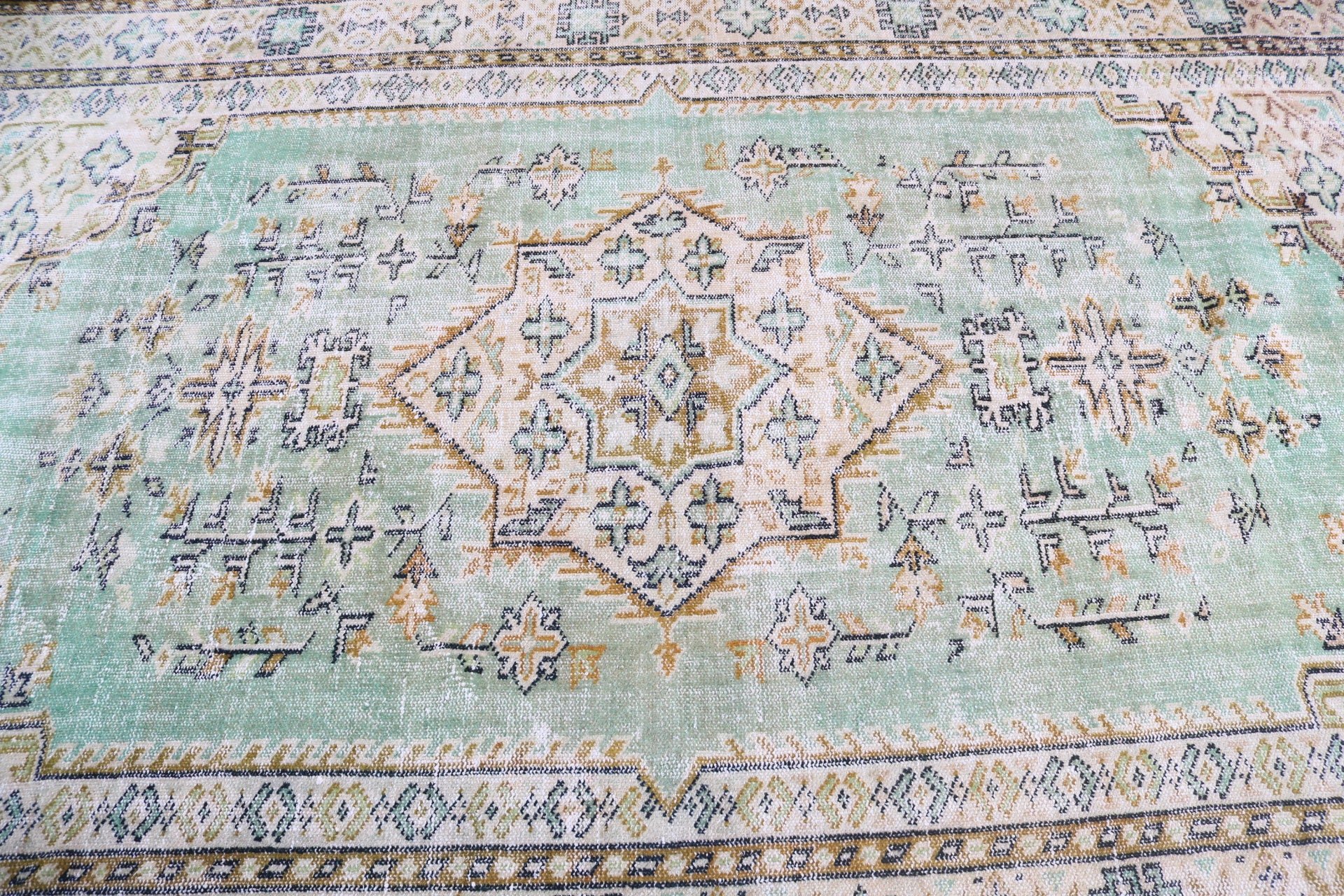 Boho Rug, Green Bedroom Rug, Rugs for Salon, Oushak Rug, Turkish Rug, Vintage Rug, Large Vintage Rugs, 6x9.2 ft Large Rugs, Luxury Rugs