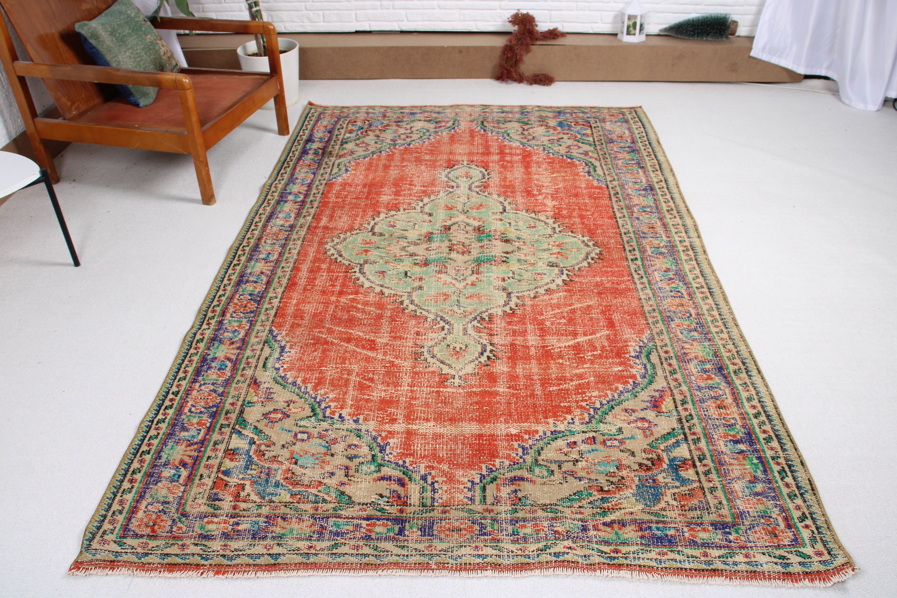 Türk Halıları, Vintage Halılar, Fas Halıları, Salon Halısı, Kırmızı Lüks Halı, 5.3x7.9 ft Büyük Halılar, Büyük Oushak Halısı, Anadolu Halıları, Boho Halıları