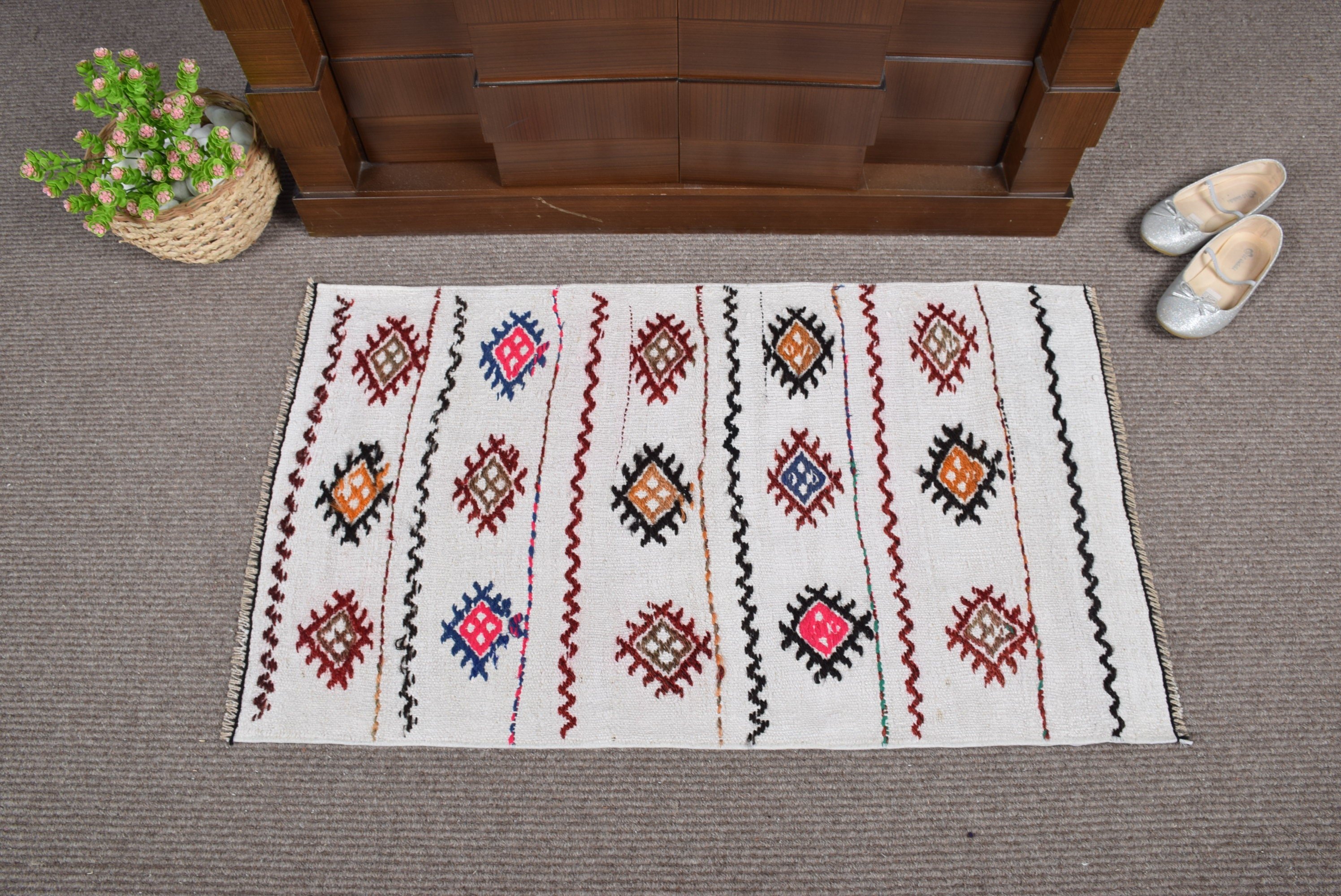 Turkish Rug, Bath Rug, Oushak Small Rug Rugs, White Bedroom Rug, Cool Rug, Vintage Rugs, Rugs for Bedroom, Floor Rug, 1.9x3.3 ft Small Rug