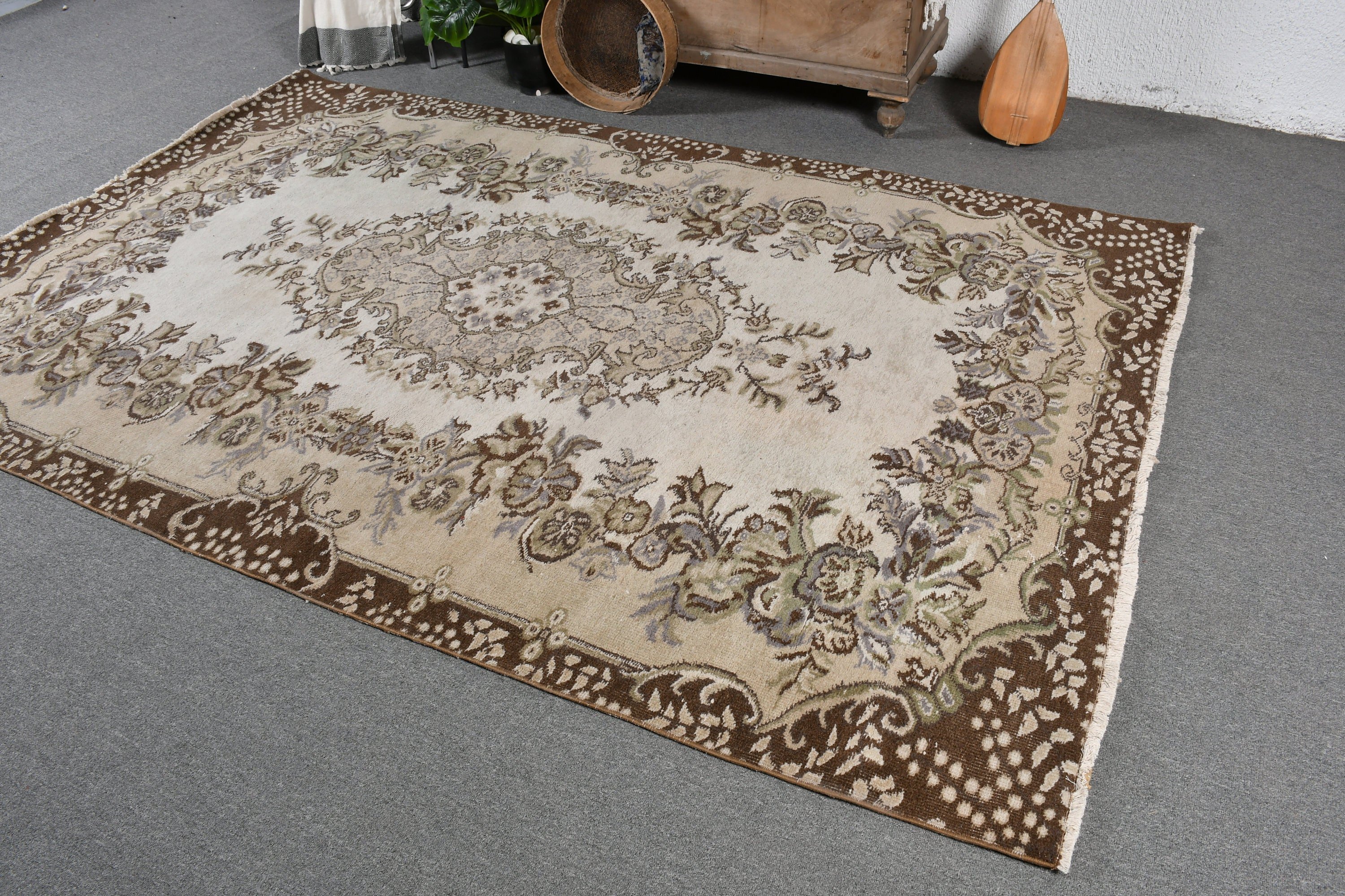 Anatolian Rug, Vintage Rugs, Cute Rug, Turkish Rug, Salon Rug, Home Decor Rug, 5.7x8.6 ft Large Rugs, Beige Home Decor Rug, Dining Room Rug