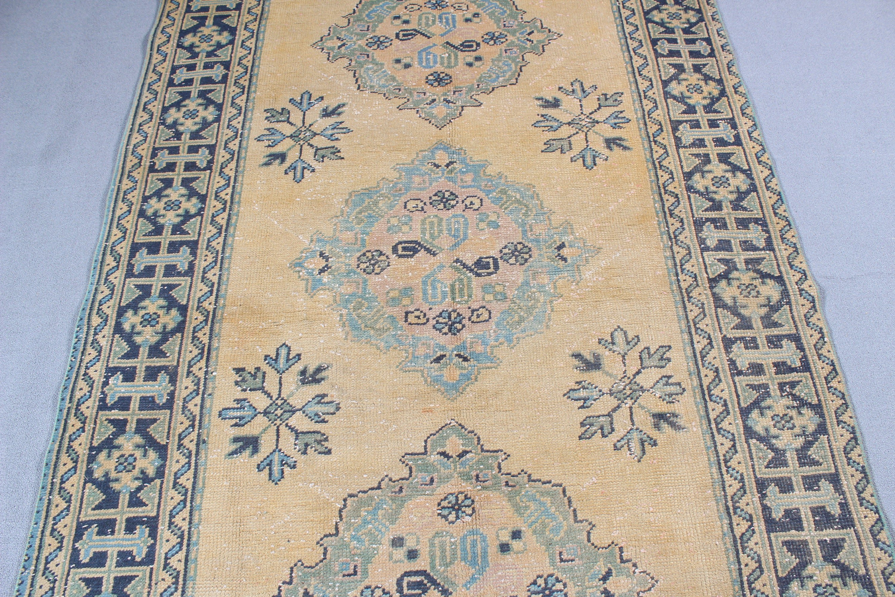 Boho Halı, Vintage Halı, 4.4x10.8 ft Büyük Halılar, Türk Halısı, Oturma Odası Halıları, Sarı Antika Halılar, Yatak Odası Halıları, Açıklama Halısı, Oushak Halısı