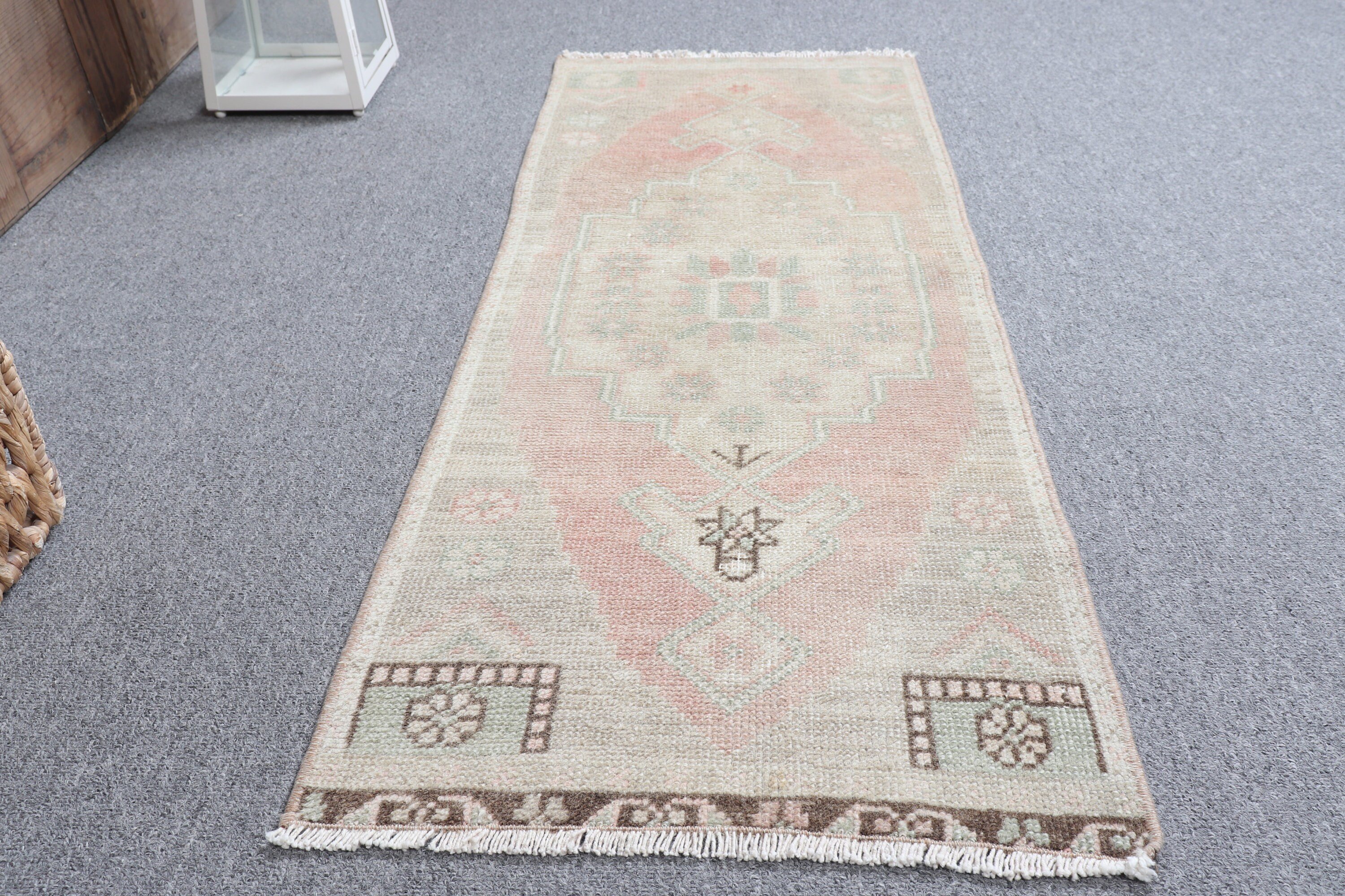 Yün Halı, Çocuk Odası Halısı, Vintage Halı, Türk Halısı, 1,3x3,5 ft Küçük Halılar, Giriş Halıları, Çocuk Odası Halıları, Sanat Halıları, Kırmızı Yün Halı, Fas Halısı