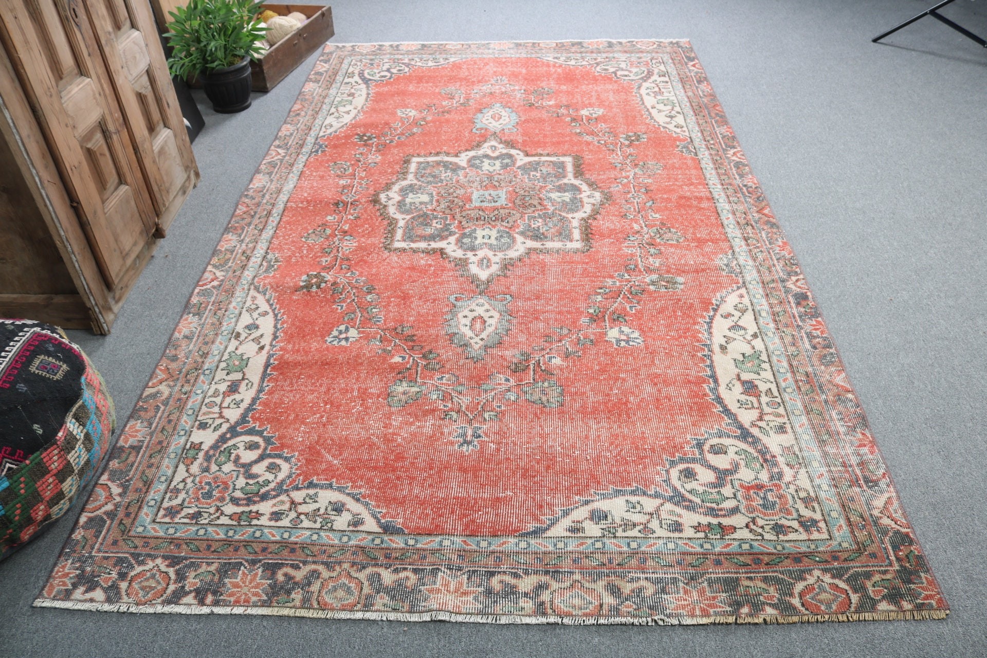 Exotic Rugs, 5.6x9.7 ft Large Rugs, Geometric Rug, Red Statement Rug, Neutral Rugs, Salon Rug, Large Oushak Rug, Turkish Rug, Vintage Rugs