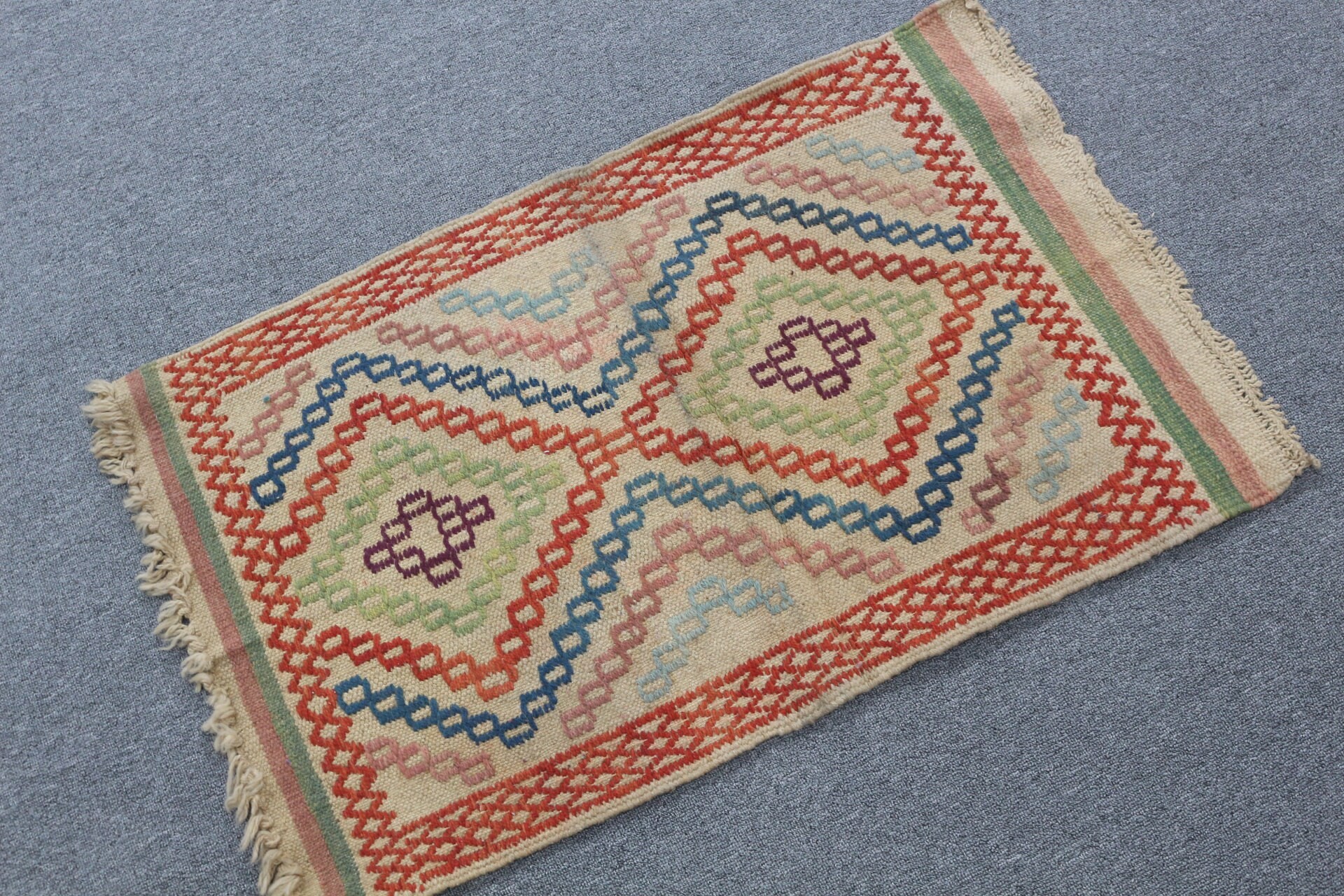 Türkiye Halısı, Giriş Halısı, 1.9x3.1 ft Küçük Halılar, Kilim, Vintage Halı, Türk Halısı, Havalı Halı, Kapı Paspası Halıları, Kahverengi Oushak Halıları, Yatak Odası Halısı