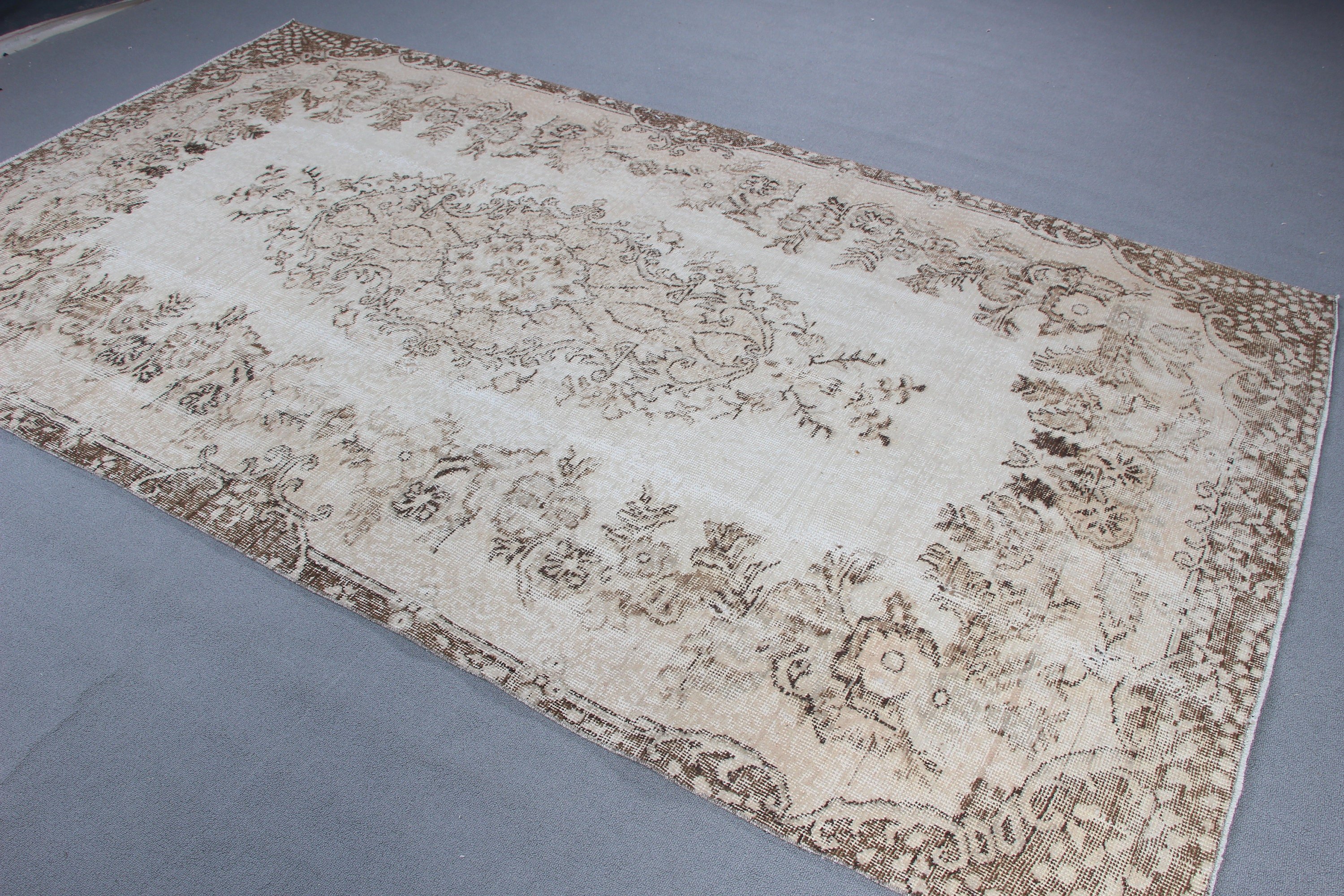 Living Room Rugs, Vintage Rugs, Office Rugs, Beige Oushak Rug, Salon Rug, Luxury Rugs, Turkish Rug, 5.5x9.7 ft Large Rug