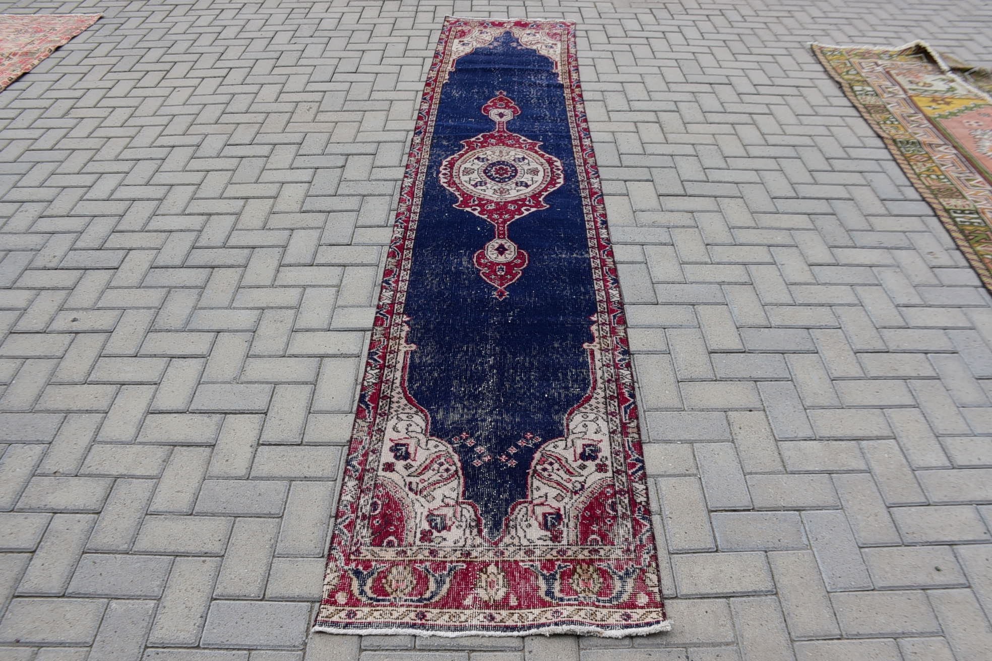 Özel Halılar, Koridor Halısı, Türk Halıları, Vintage Halı, Anadolu Halısı, 2.2x11.4 ft Koşucu Halısı, Merdiven Halıları, Fas Halıları, Dış Mekan Halıları