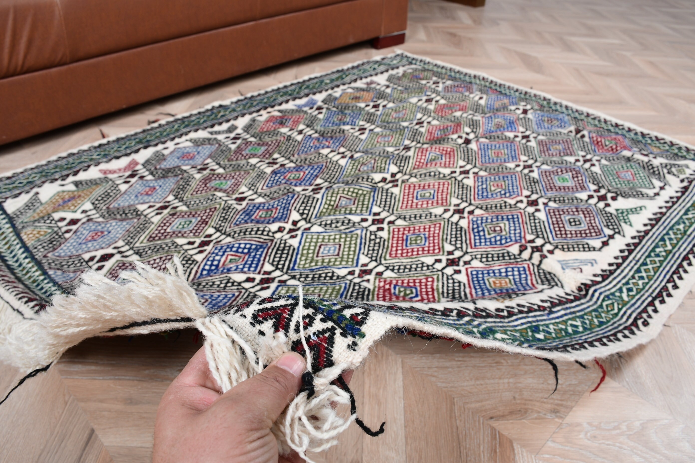 Anadolu Halıları, Eski Halı, 4x5.1 ft Aksan Halıları, Bej Anadolu Halısı, Türk Halıları, Vintage Halılar, Giriş Halıları, Kilim, Yatak Odası Halısı, Yün Halılar