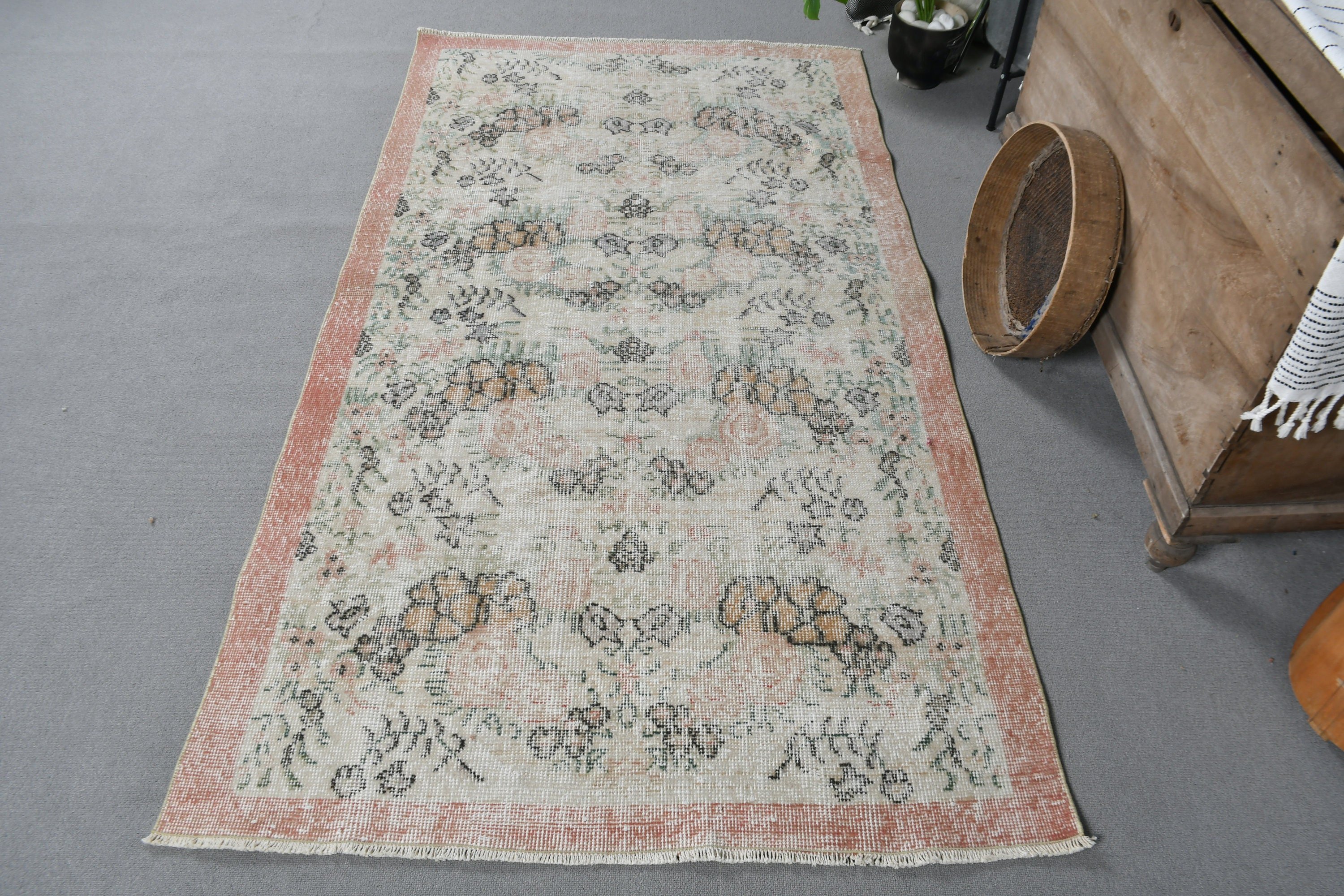 Vintage Rug, Floor Rug, Oriental Rugs, Kitchen Rug, Turkish Rugs, 3.7x6.5 ft Area Rug, Outdoor Rug, Nursery Rug, Beige Bedroom Rug