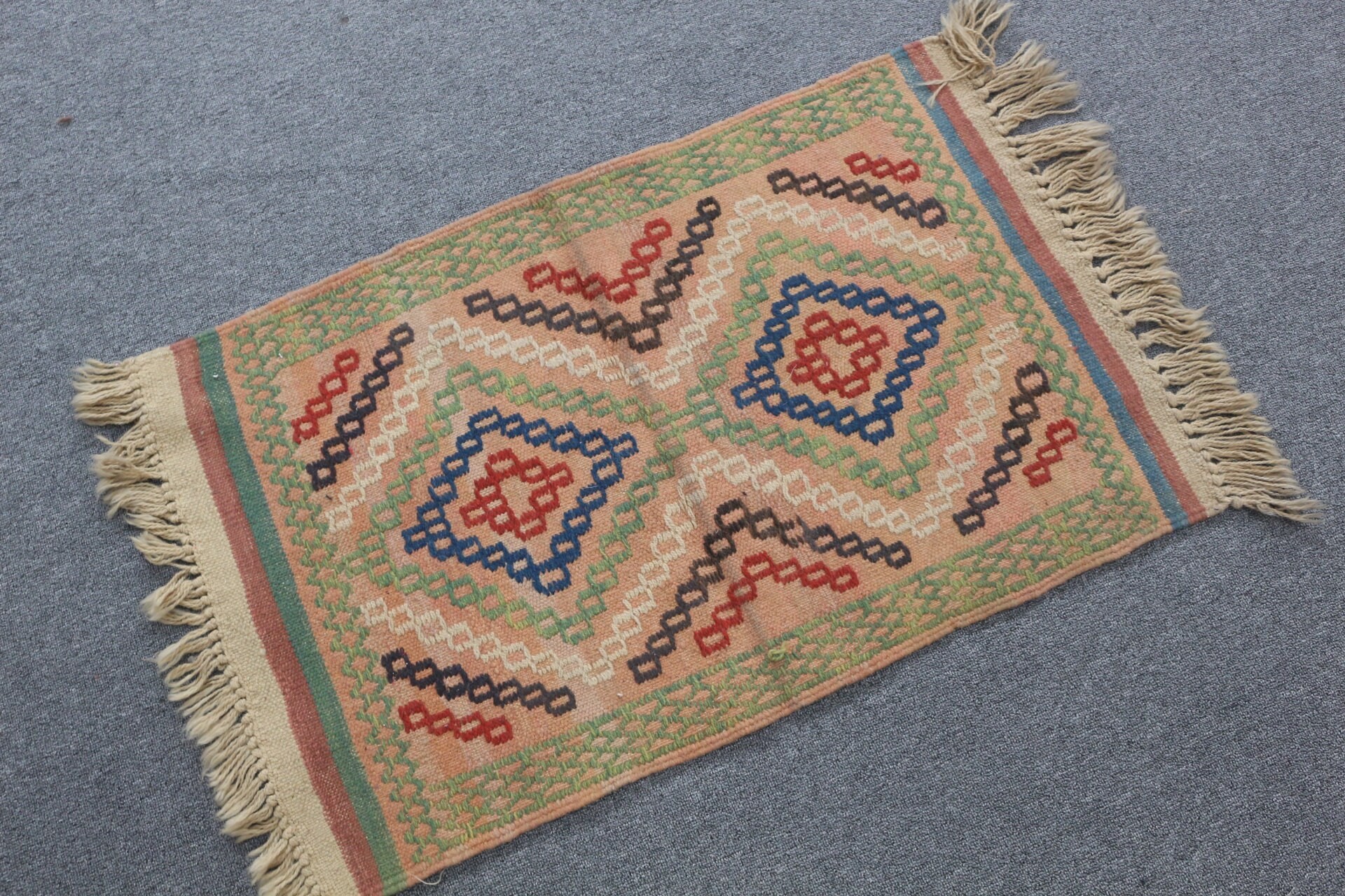 Çocuk Halıları, Kilim, Turuncu Havalı Halılar, Oryantal Halı, Anadolu Halısı, 1.9x3 ft Küçük Halılar, Türk Halıları, Vintage Halı, Yurt Halısı, Yatak Odası Halıları