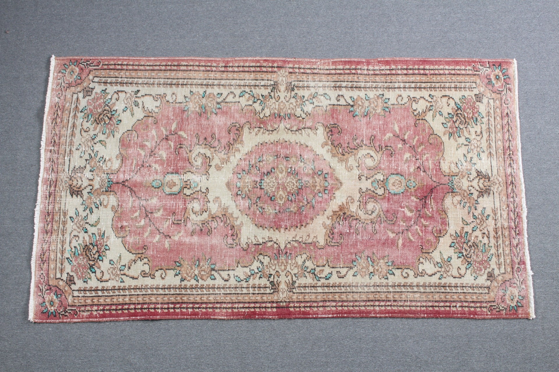 Doğal Halılar, Mutfak Halıları, İç Mekan Halıları, Oryantal Halı, Vintage Halı, Anadolu Halısı, Türk Halıları, Pembe 3,9x6,6 ft Alan Kilimi