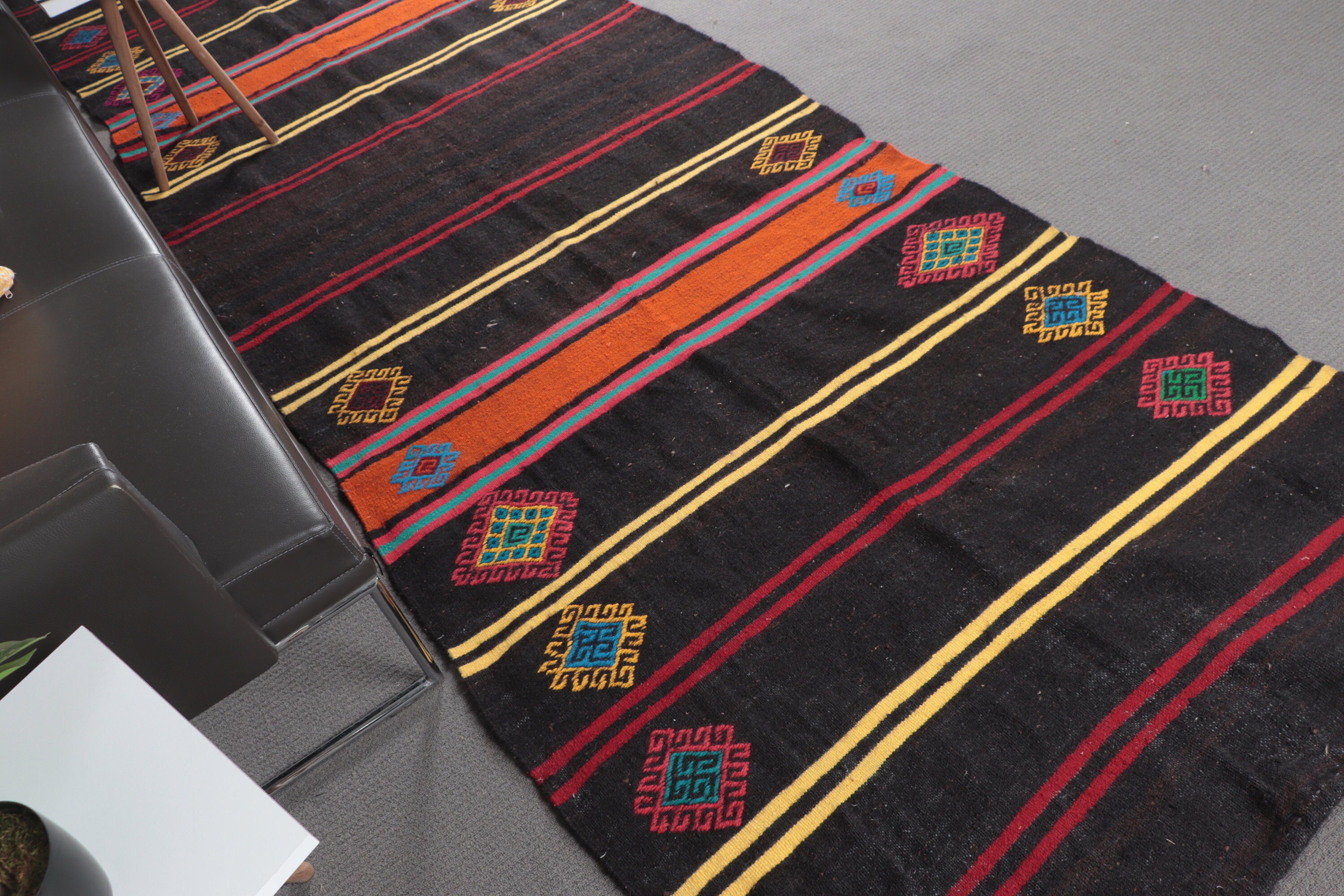 Vintage Halı, Türk Halısı, 3,9x12,7 ft Runner Halısı, Havalı Halı, Siyah Anadolu Halısı, Merdiven Halısı, Göçebe Halıları, Kilim, Oushak Halısı, Koridor Halıları