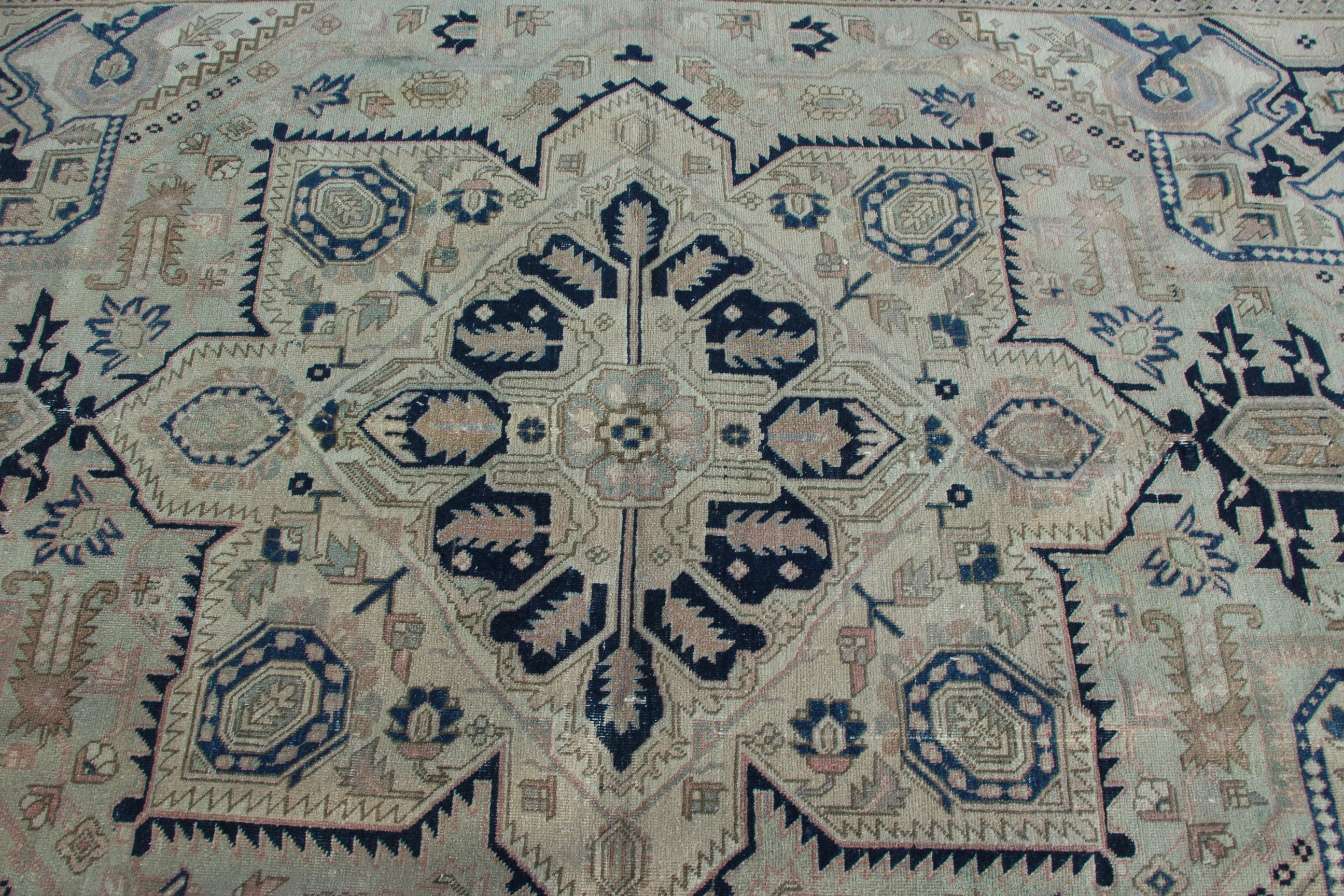 Yün Halılar, Nötr Halılar, Bej Soğuk Halılar, Vintage Halılar, Salon Halısı, Türk Halısı, 8.1x10.9 ft Büyük Boy Halı, Büyük Boy Vintage Halı, Yer Halısı