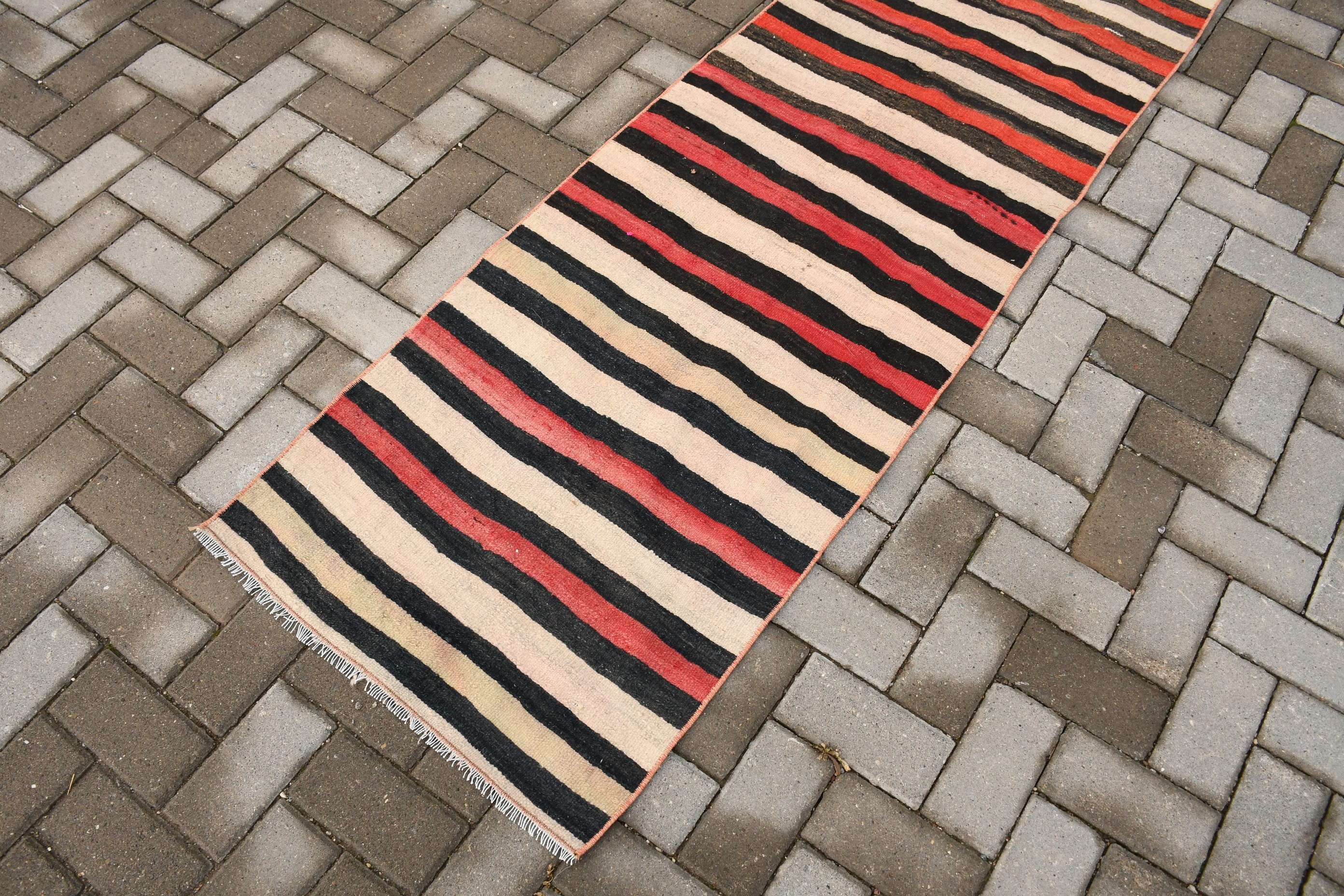 Vintage Halılar, Mutfak Halısı, Aztek Halısı, Kilim, Yatak Odası Halıları, Türk Halısı, Merdiven Halısı, 2.1x8.4 ft Runner Halıları, Bej Yatak Odası Halıları, Yün Halı