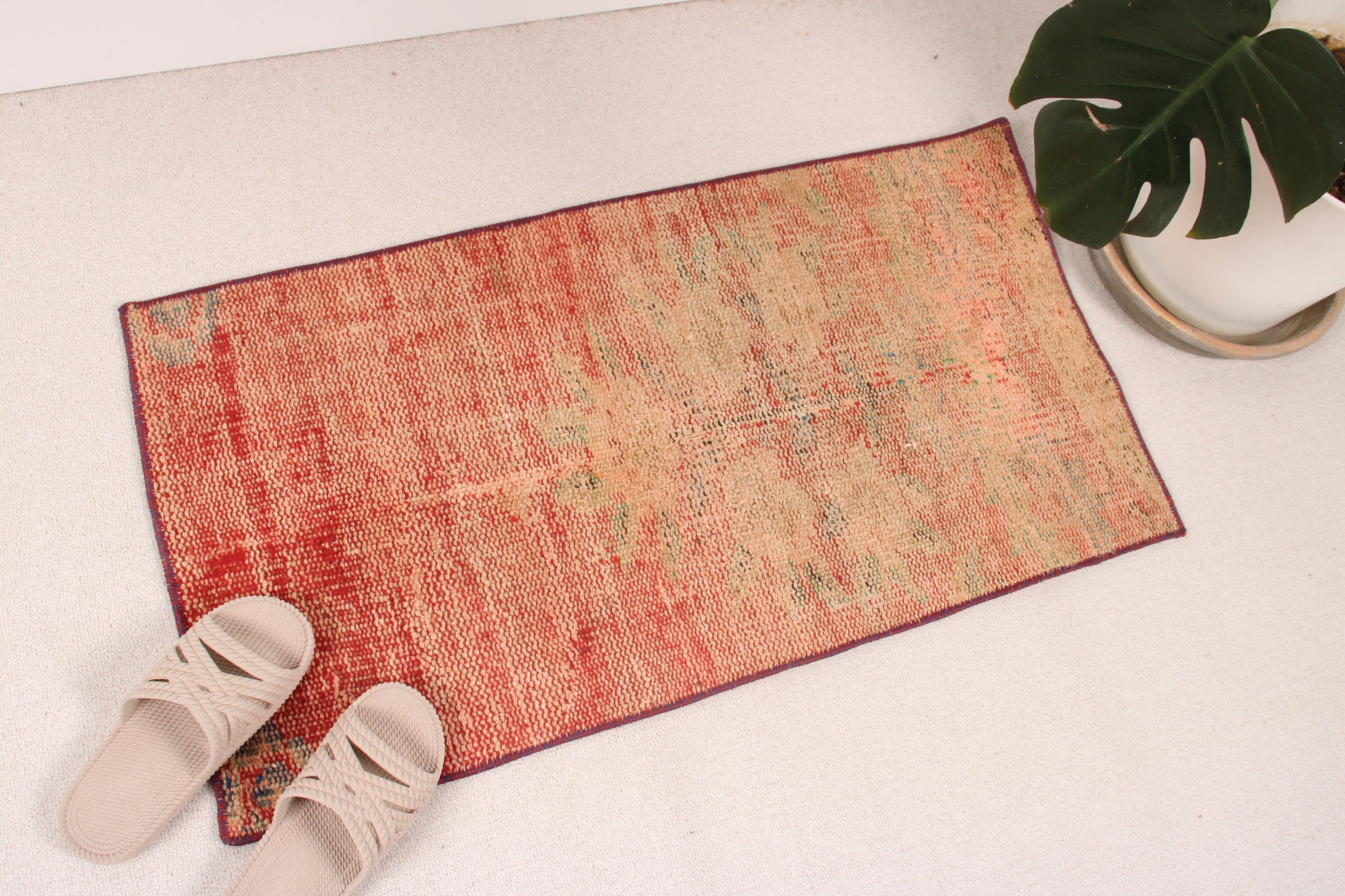 Door Mat Rug, 1.6x3.1 ft Small Rug, Red Wool Rugs, Luxury Rugs, Statement Rugs, Wall Hanging Rugs, Turkish Rug, Vintage Rugs, Moroccan Rug