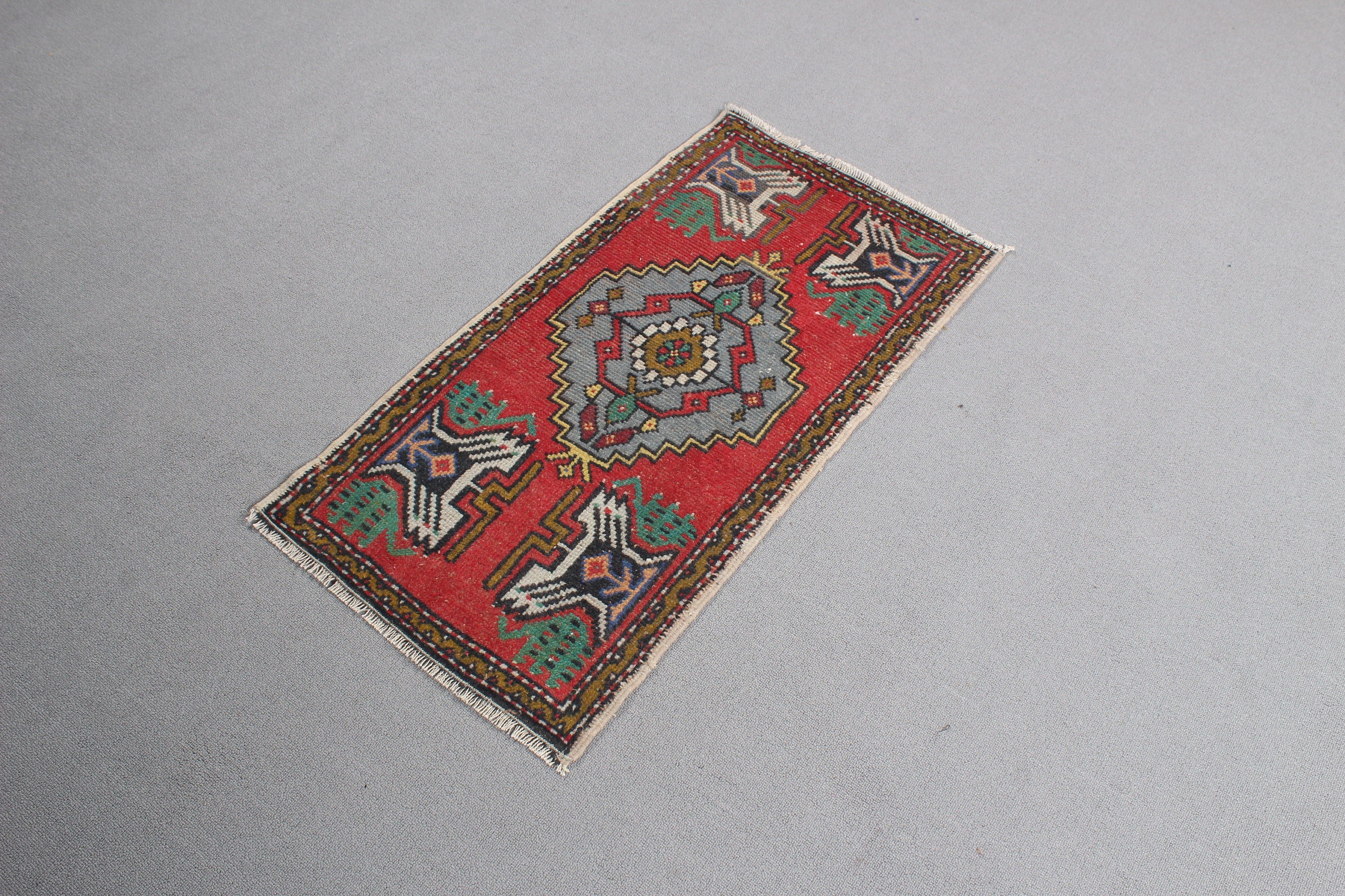 Geometrik Halılar, 1.7x3.2 ft Küçük Halılar, Anadolu Halıları, Küçük Vintage Halı, Türk Halıları, Araba Paspas Halısı, Yeşil Anadolu Halıları, Vintage Halılar