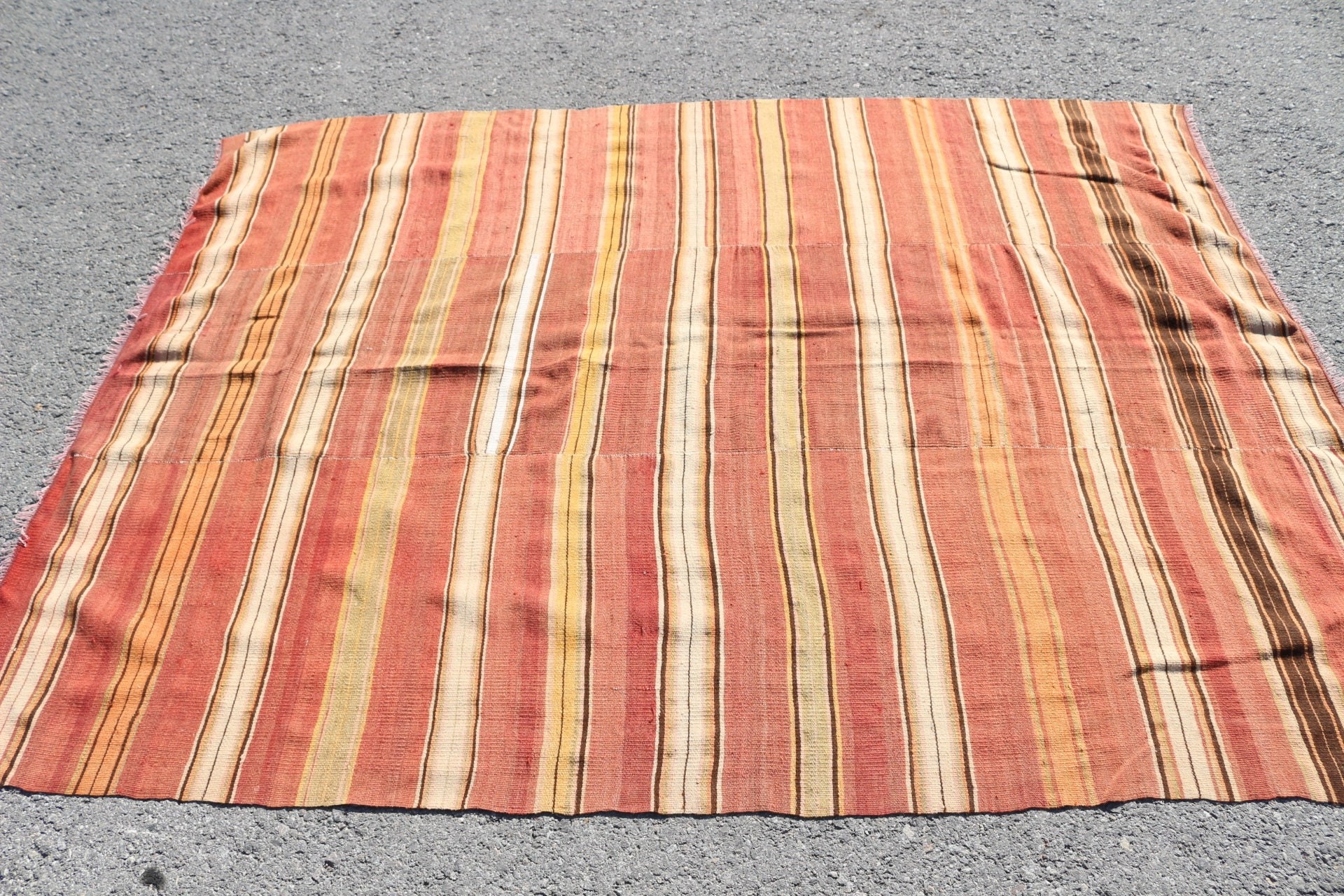 159x213 cm Oturma odası Kilim, Nostaljik Kilim, Kırmızı Ev dekoru Kilim, Mutfak Kilim, Uşak Kilim, Oturma Odası Kilim, Ev Kilim